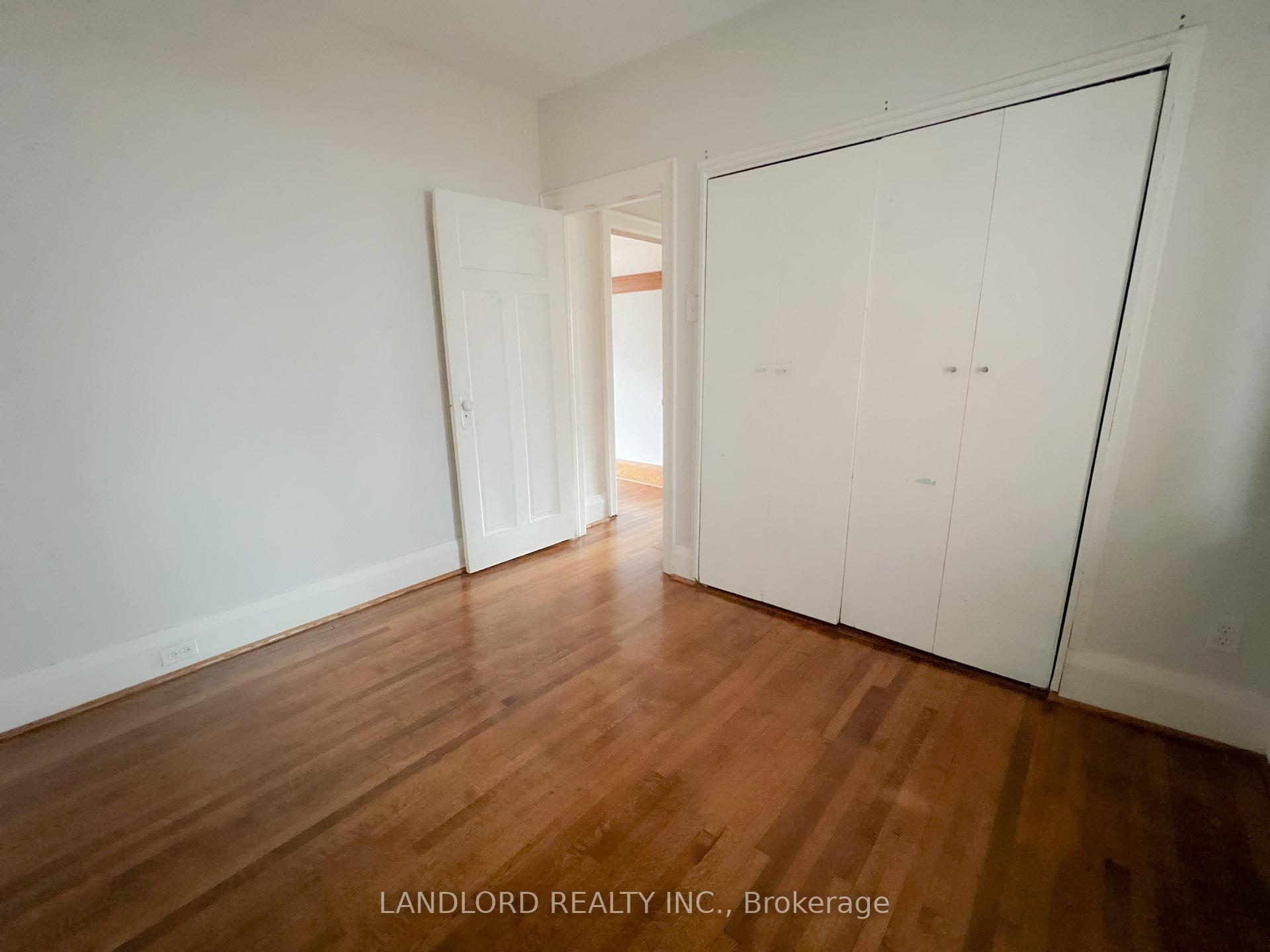 Photo 10 of 106 Brookside Drive, Toronto, East End-Danforth — HOMEH