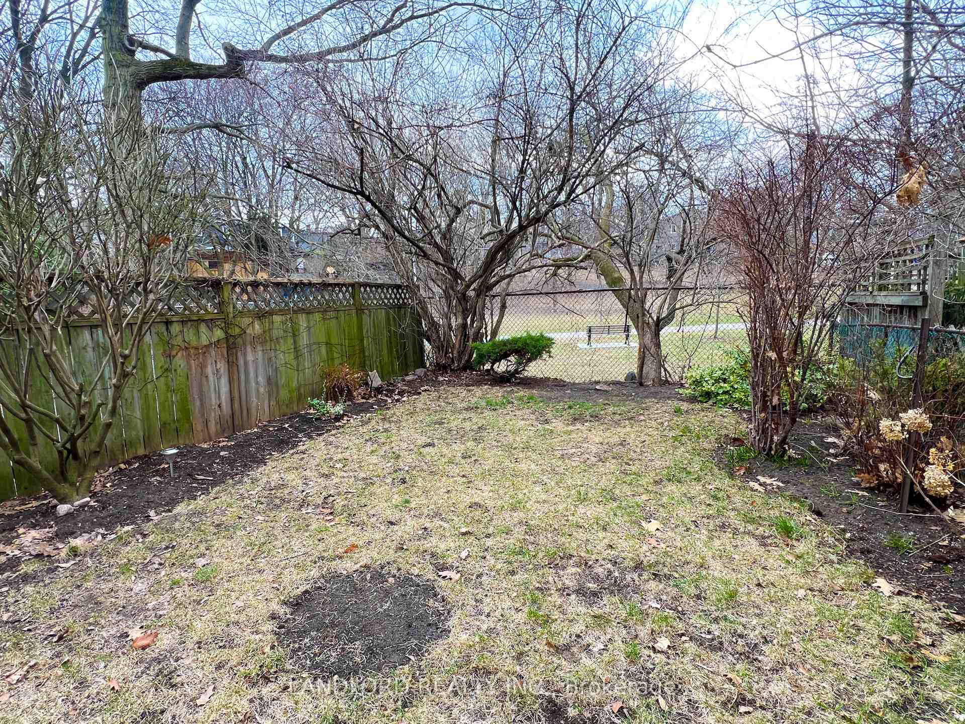 Photo 23 of 106 Brookside Drive, Toronto, East End-Danforth — HOMEH