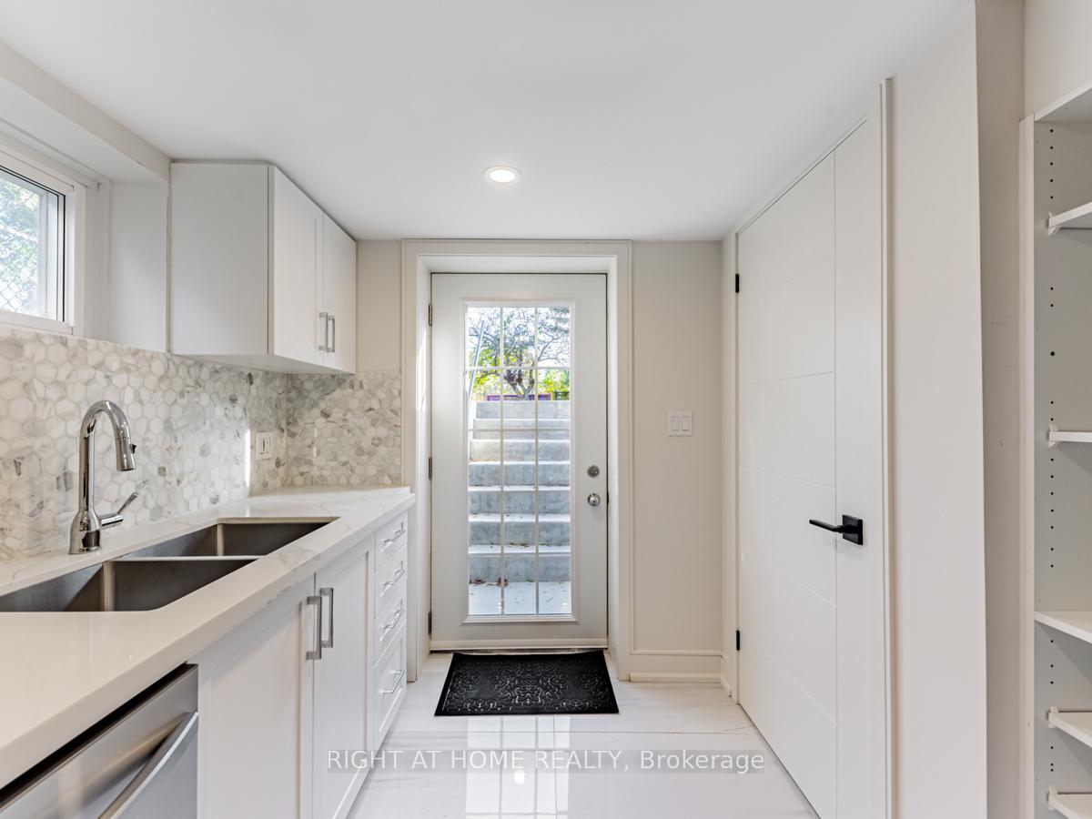 Photo 2 of Unit BSMT, 141 Tower Drive, Scarborough, Wexford-Maryvale — HOMEH