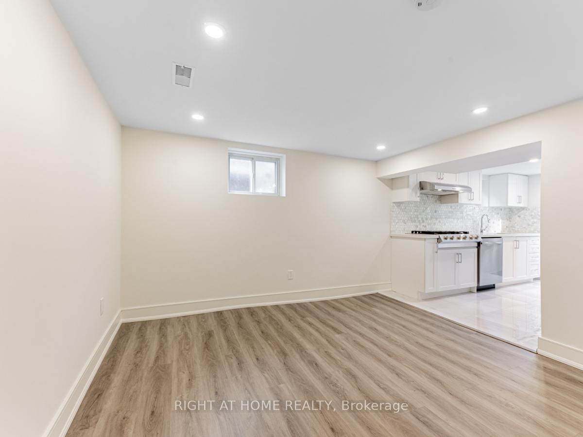 Photo 5 of Unit BSMT, 141 Tower Drive, Scarborough, Wexford-Maryvale — HOMEH