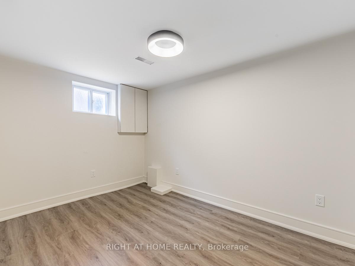 Photo 7 of Unit BSMT, 141 Tower Drive, Scarborough, Wexford-Maryvale — HOMEH