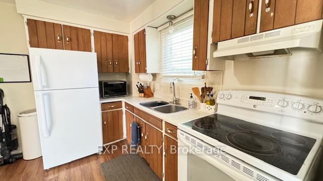 Photo 11 of 8 Baldwin Circle, Thorold, Confederation Heights — HOMEH