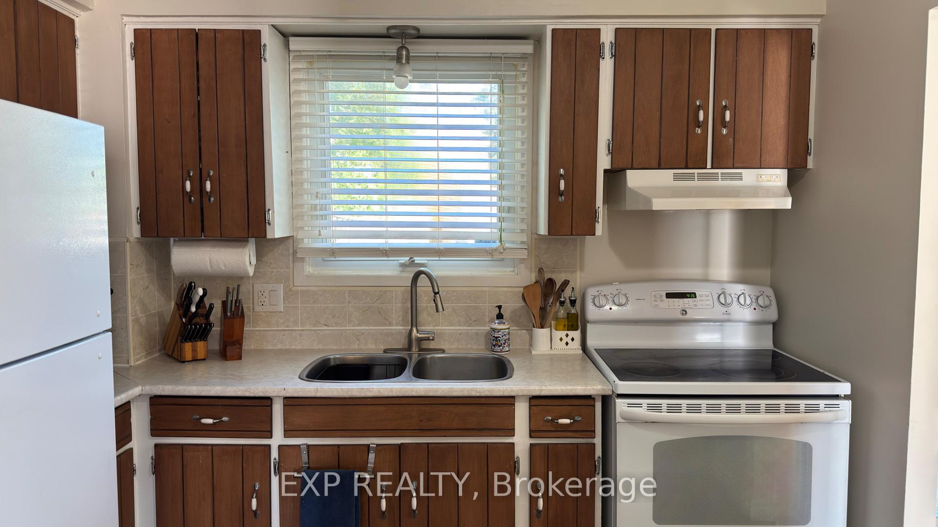Photo 13 of 8 Baldwin Circle, Thorold, Confederation Heights — HOMEH