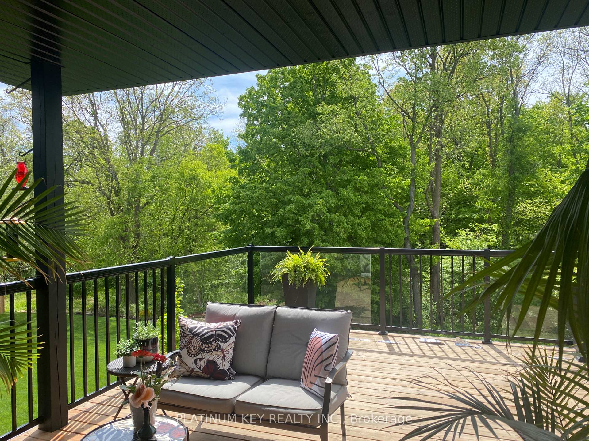 Photo 11 of 2119 Lockwood Crescent, Strathroy-Caradoc, Mount Brydges — HOMEH