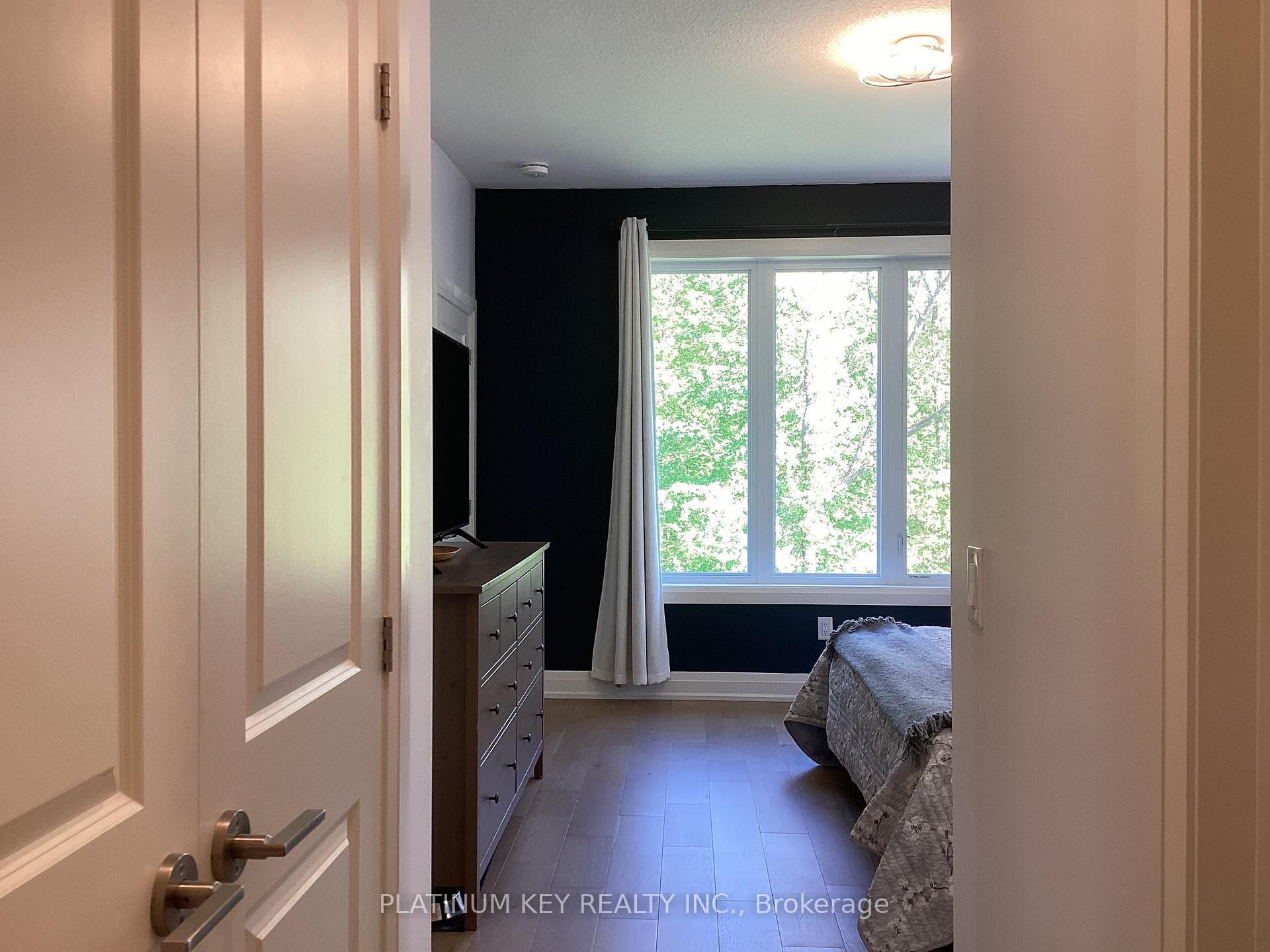 Photo 18 of 2119 Lockwood Crescent, Strathroy-Caradoc, Mount Brydges — HOMEH