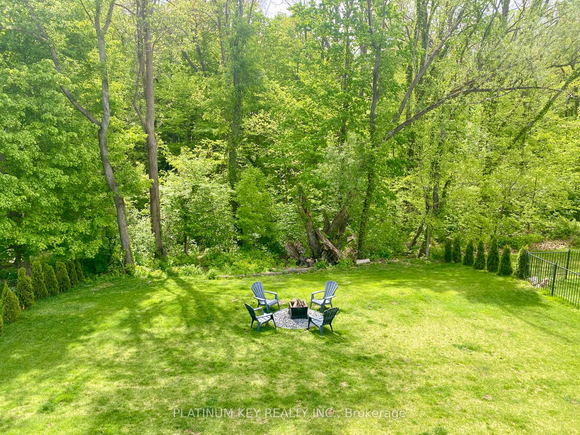 Photo 41 of 2119 Lockwood Crescent, Strathroy-Caradoc, Mount Brydges — HOMEH