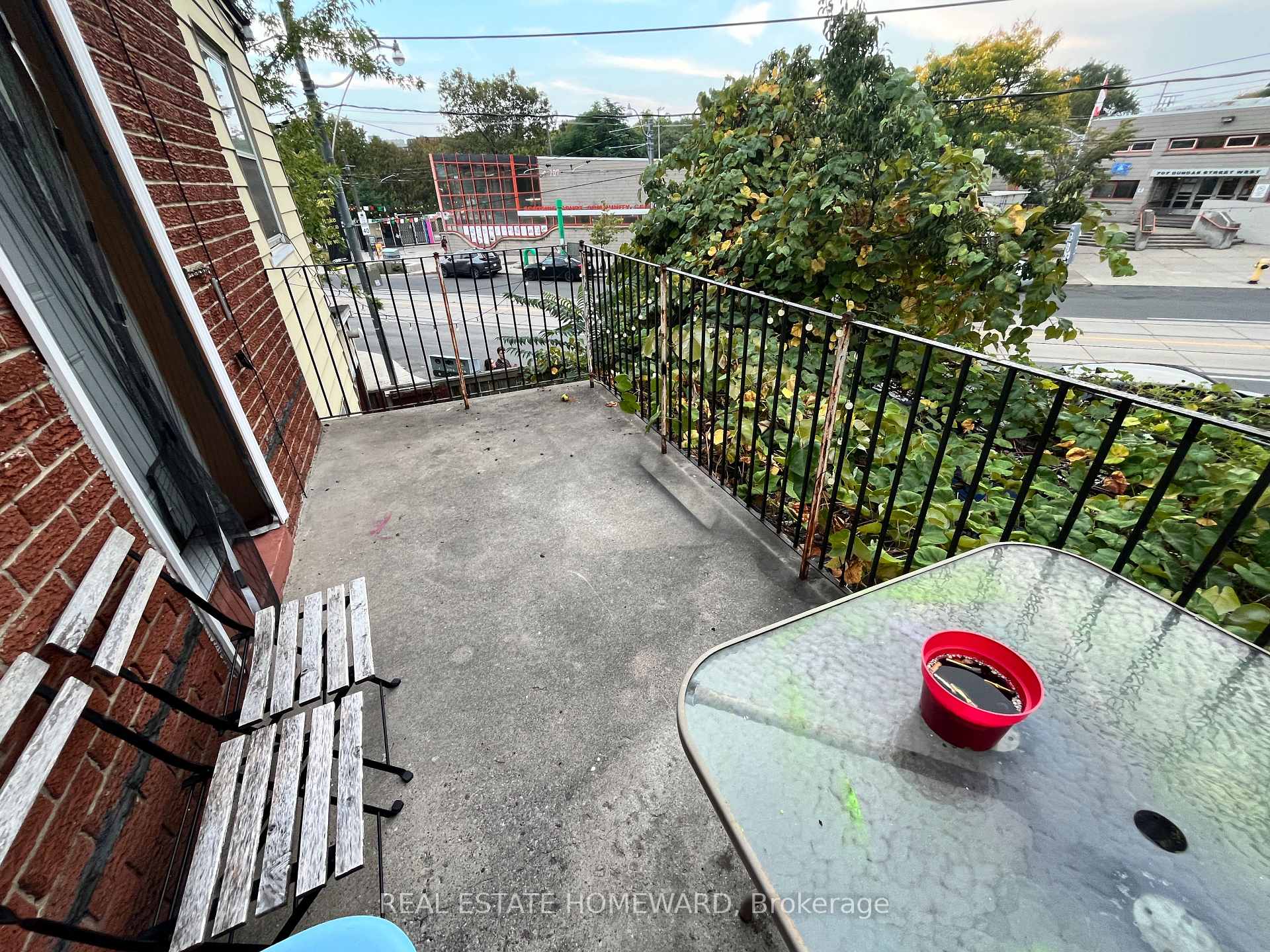 Photo 8 of 6 Casimir Street, Toronto, Kensington-Chinatown — HOMEH