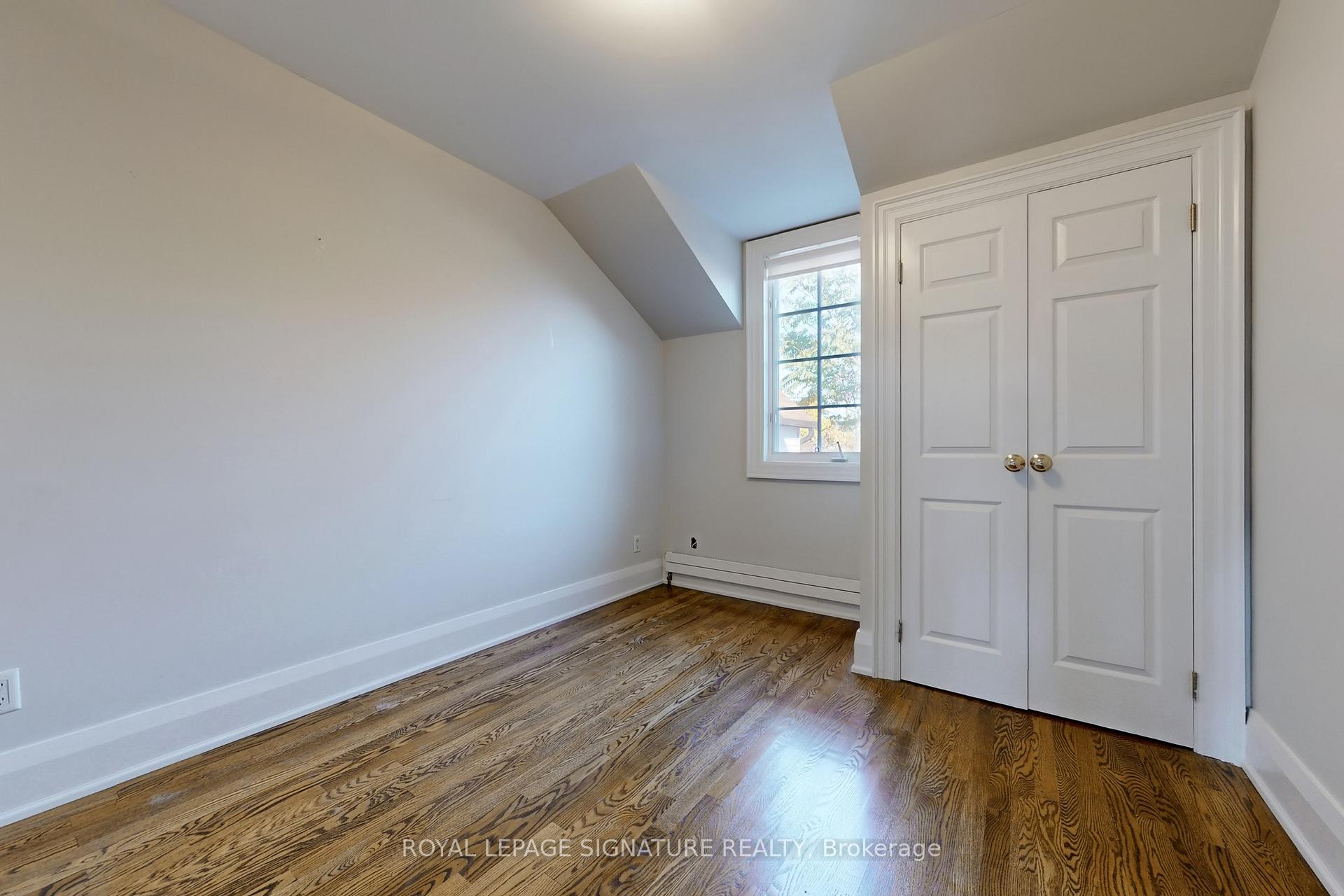 Photo 18 of 387 Old Orchard Grove, Toronto, Bedford Park-Nortown — HOMEH