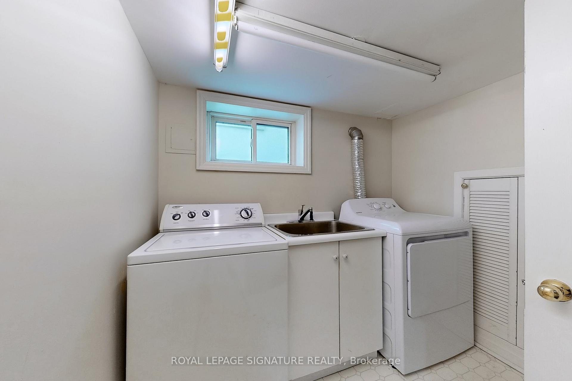 Photo 28 of 387 Old Orchard Grove, Toronto, Bedford Park-Nortown — HOMEH