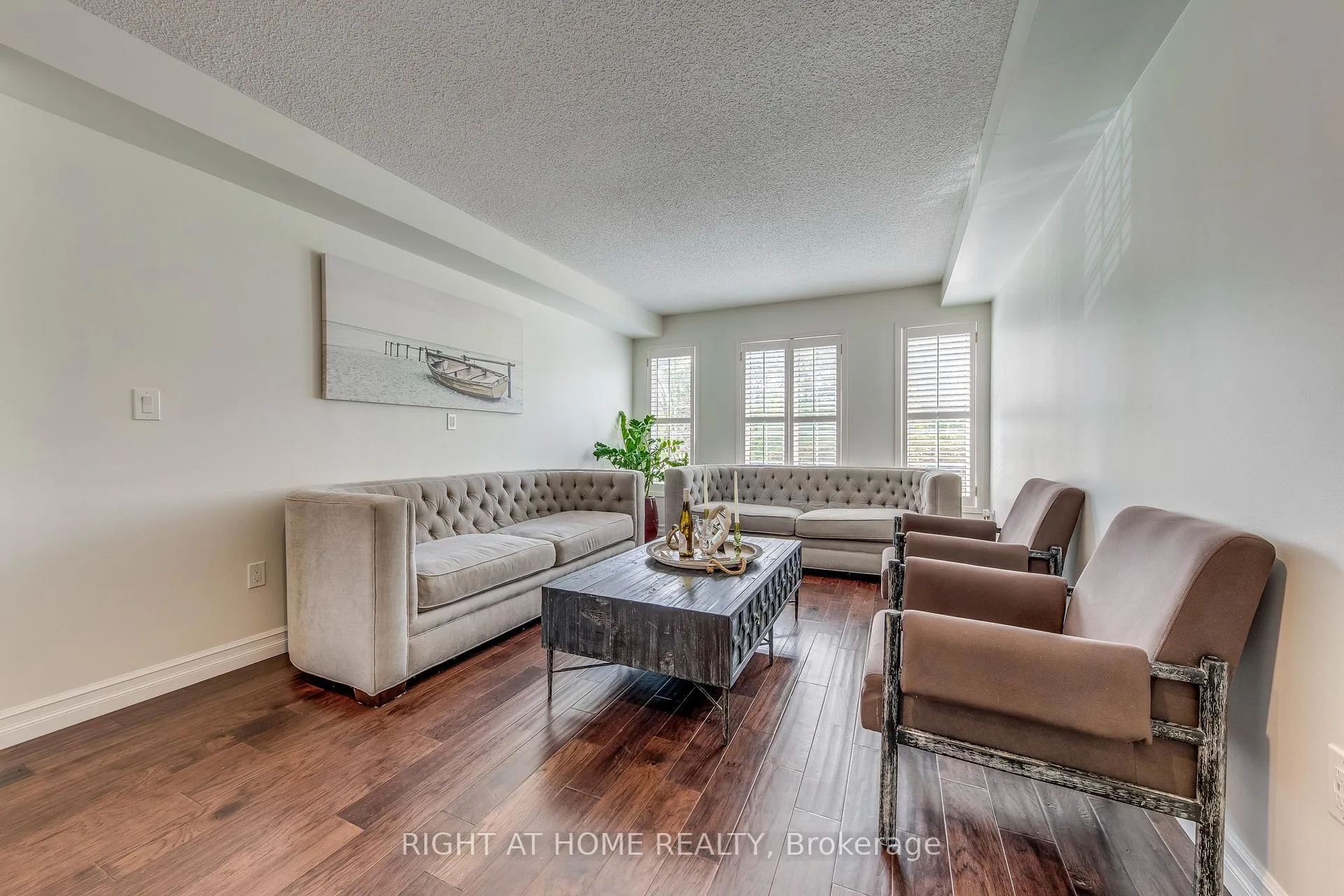 Photo 5 of 1406 Forest Street, Innisfil, Alcona — HOMEH