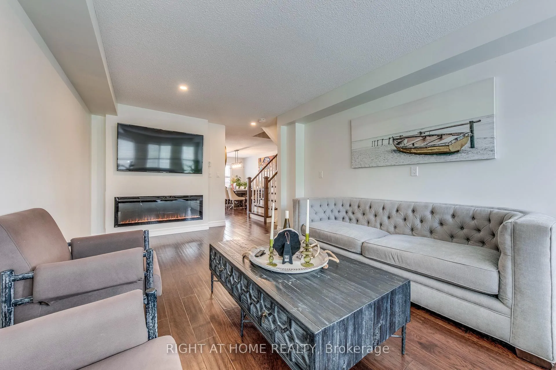 Photo 6 of 1406 Forest Street, Innisfil, Alcona — HOMEH