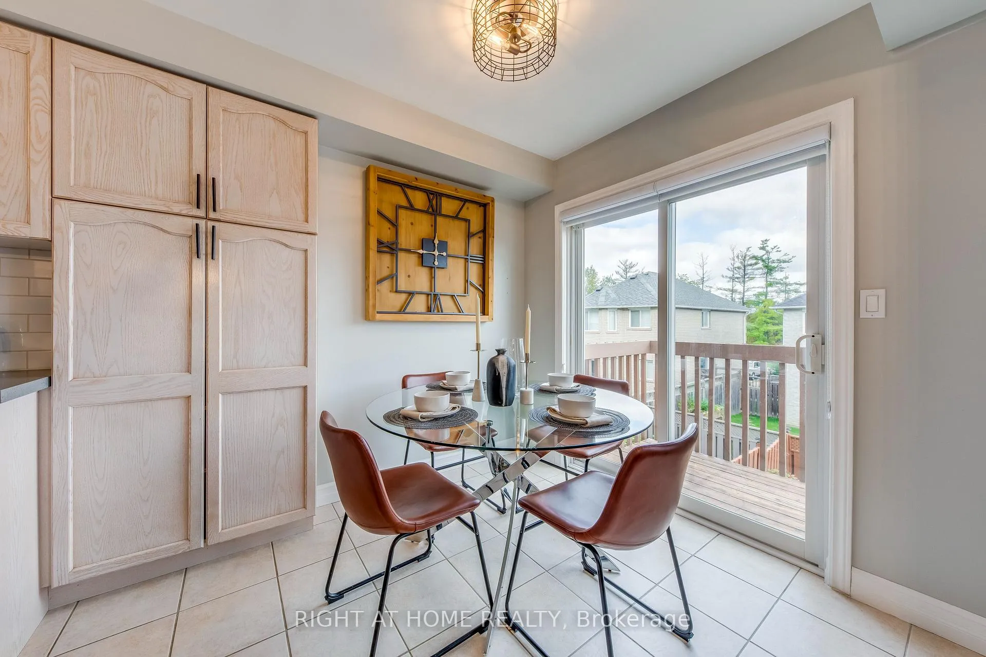 Photo 11 of 1406 Forest Street, Innisfil, Alcona — HOMEH