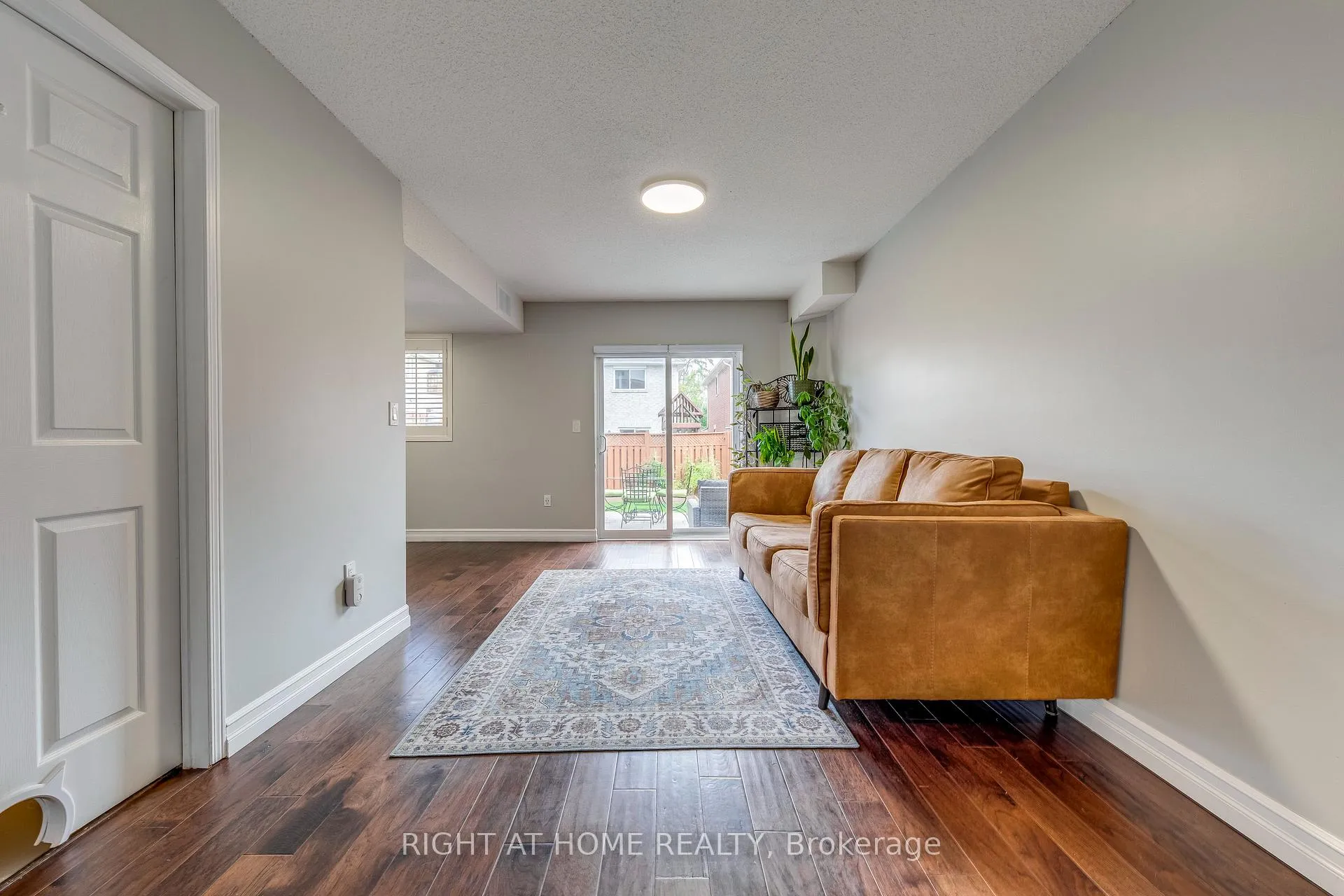 Photo 29 of 1406 Forest Street, Innisfil, Alcona — HOMEH