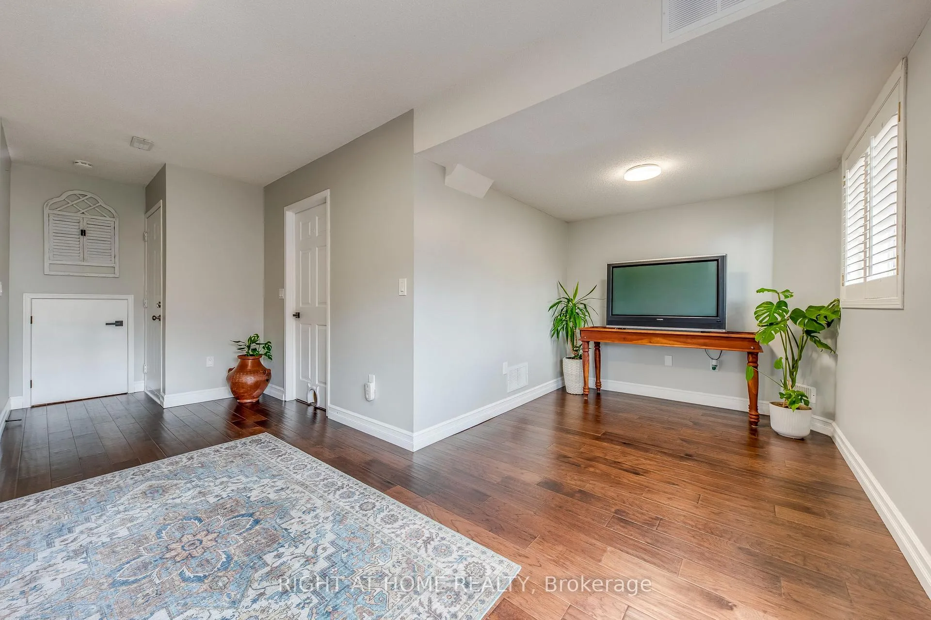 Photo 30 of 1406 Forest Street, Innisfil, Alcona — HOMEH