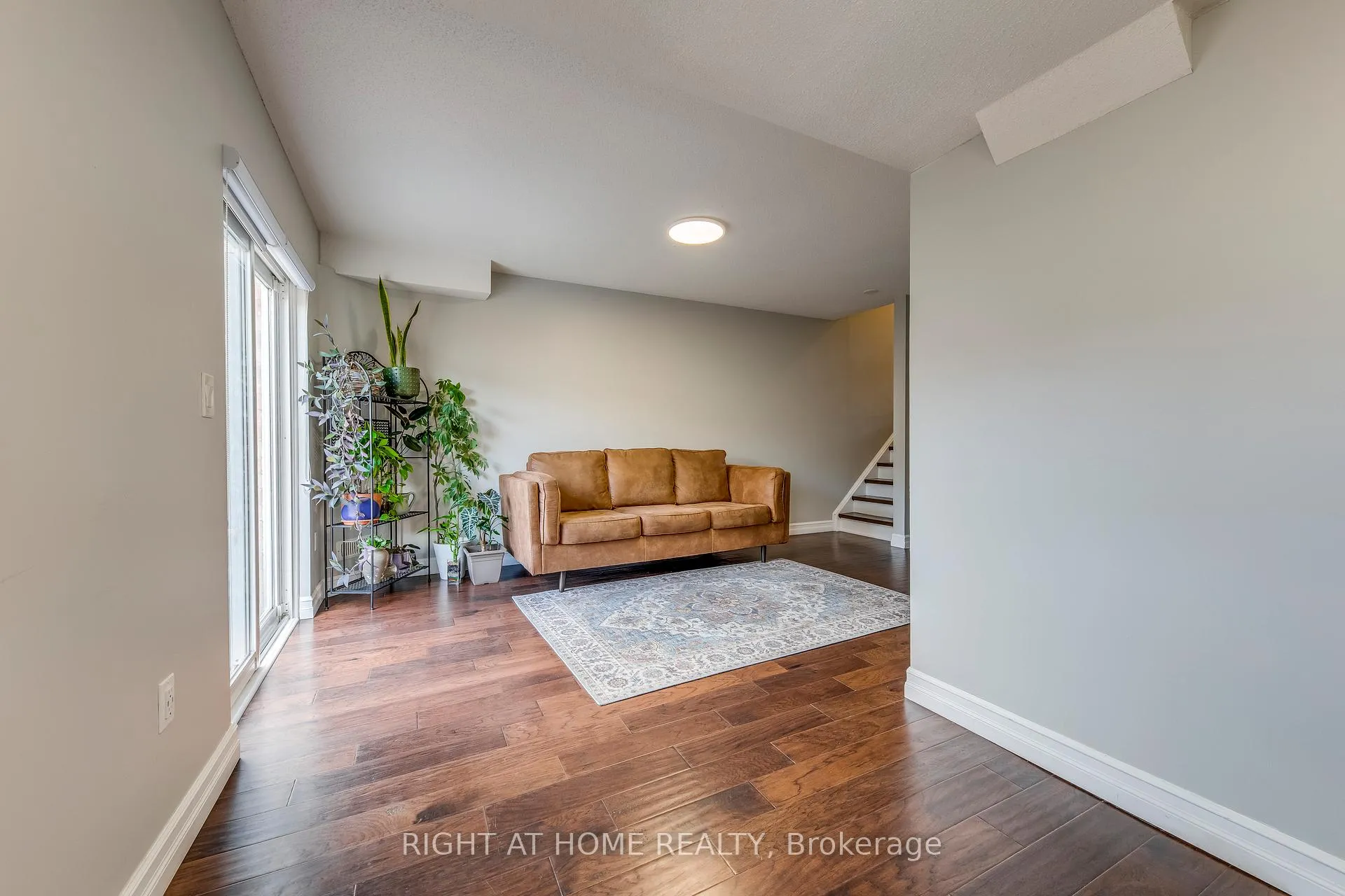 Photo 31 of 1406 Forest Street, Innisfil, Alcona — HOMEH