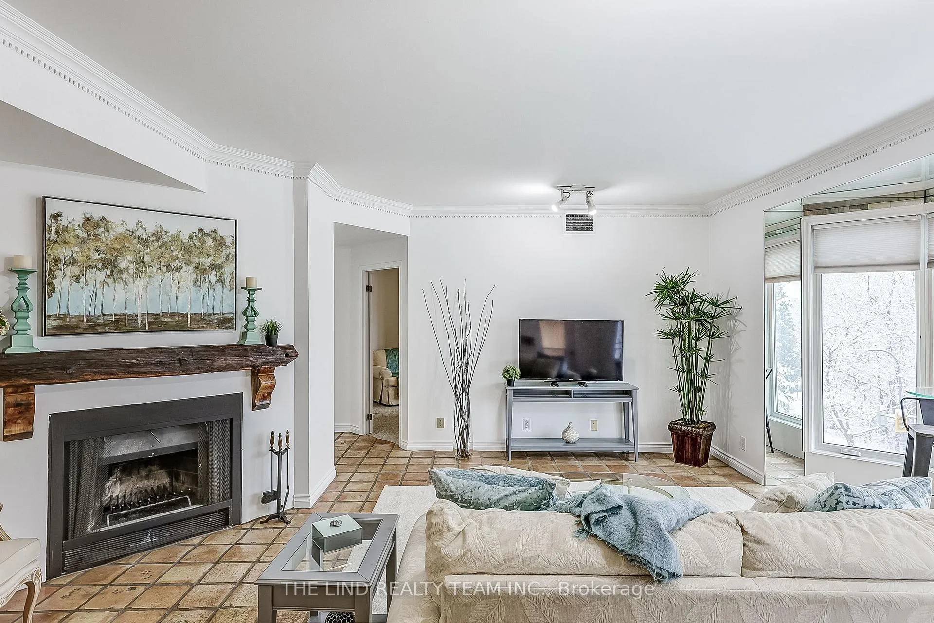 Photo 12 of Unit 301, 21 George Street, Aurora, Aurora Village — HOMEH