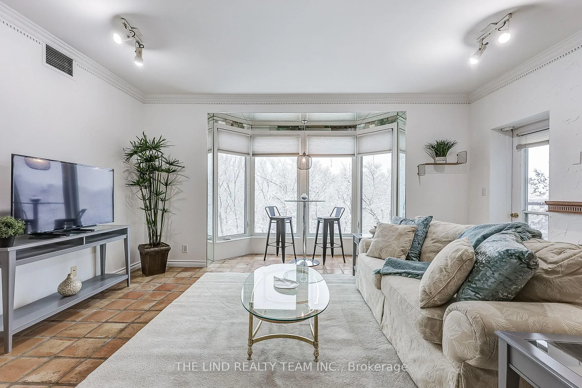 Photo 14 of Unit 301, 21 George Street, Aurora, Aurora Village — HOMEH