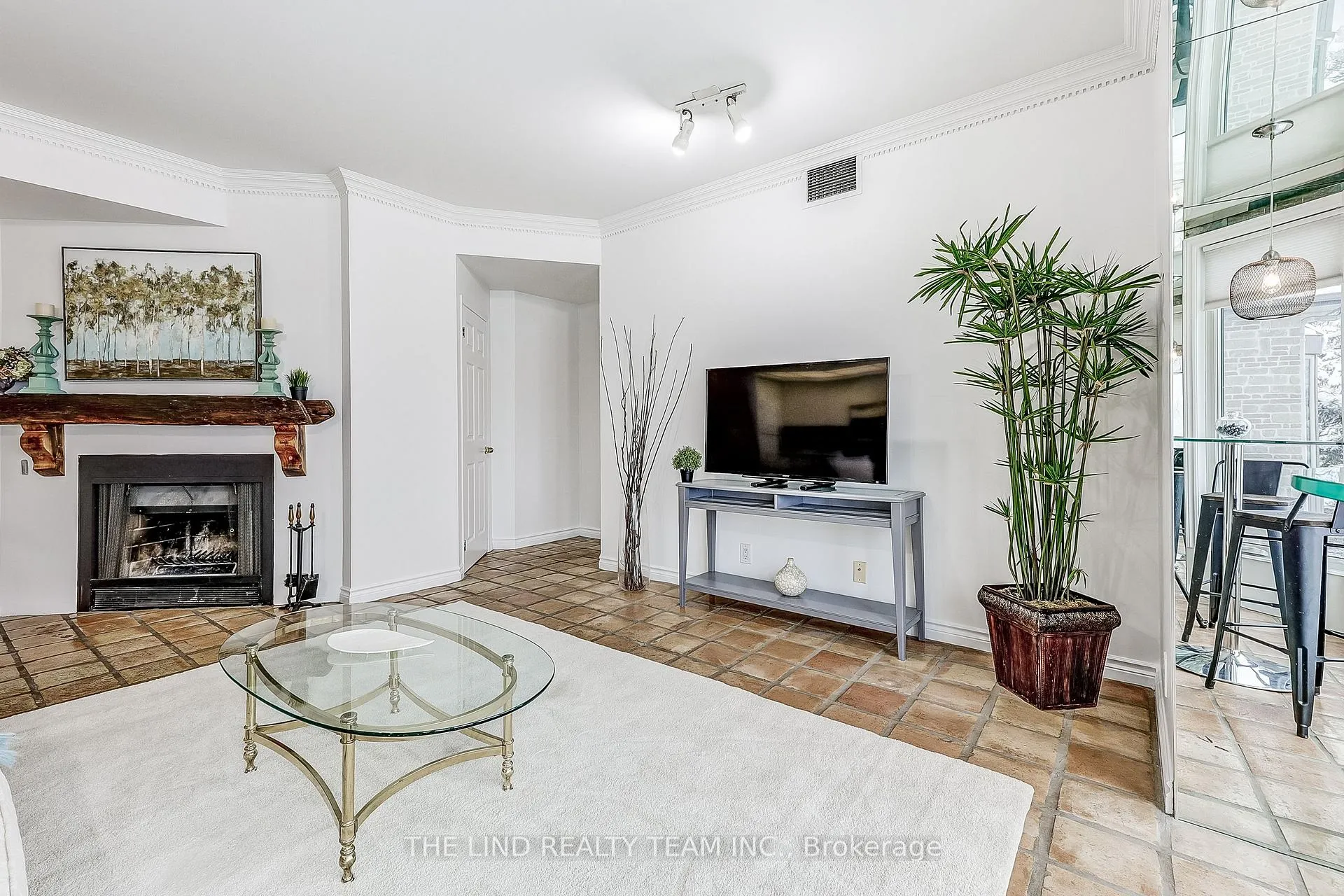 Photo 16 of Unit 301, 21 George Street, Aurora, Aurora Village — HOMEH