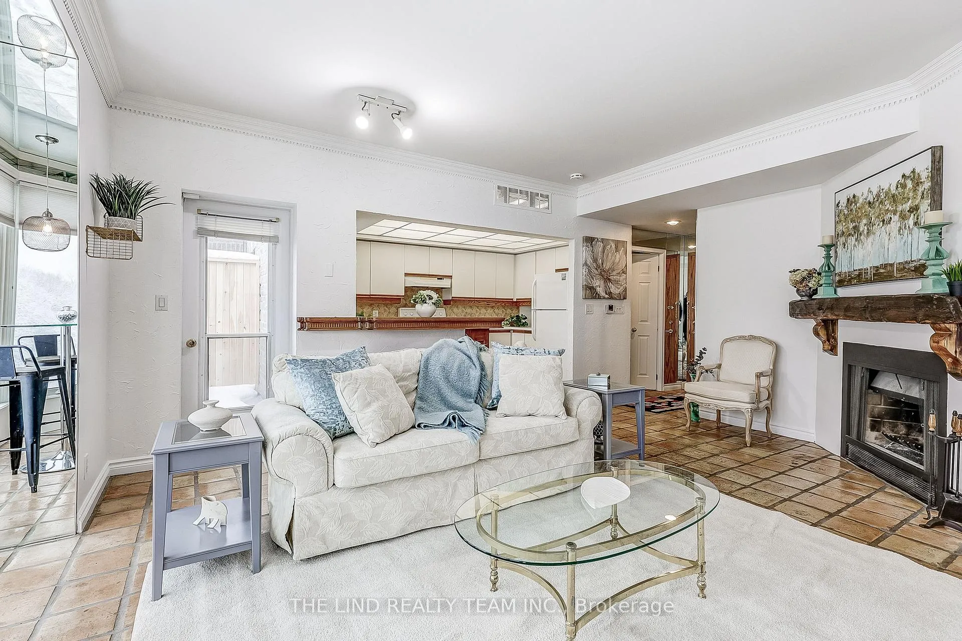 Photo 17 of Unit 301, 21 George Street, Aurora, Aurora Village — HOMEH