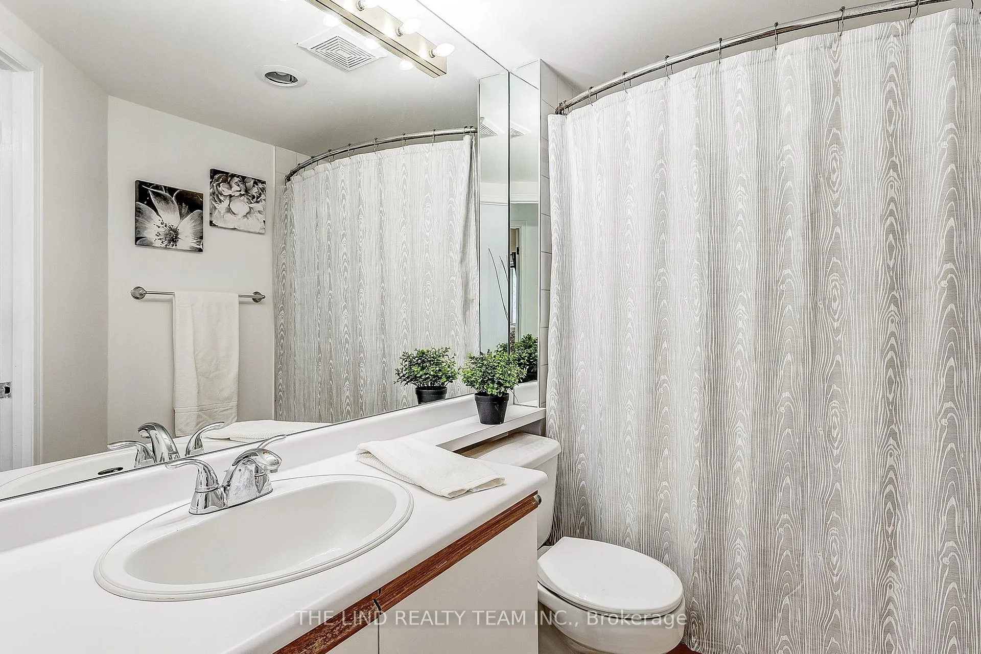 Photo 26 of Unit 301, 21 George Street, Aurora, Aurora Village — HOMEH