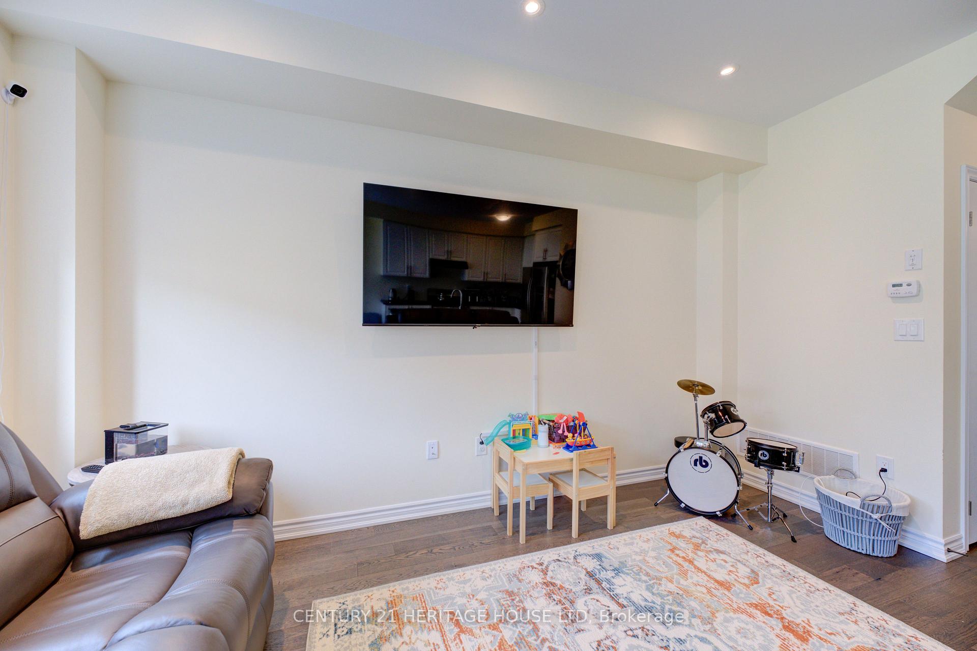 Photo 8 of 11 Ever Sweet Way, Thorold, Rolling Meadows — HOMEH