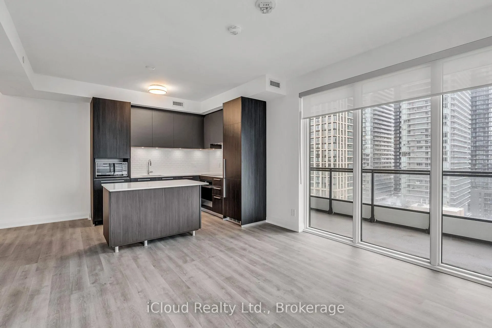 Photo 10 of Unit 1305, 65 Broadway Avenue, Toronto, Mount Pleasant West — HOMEH