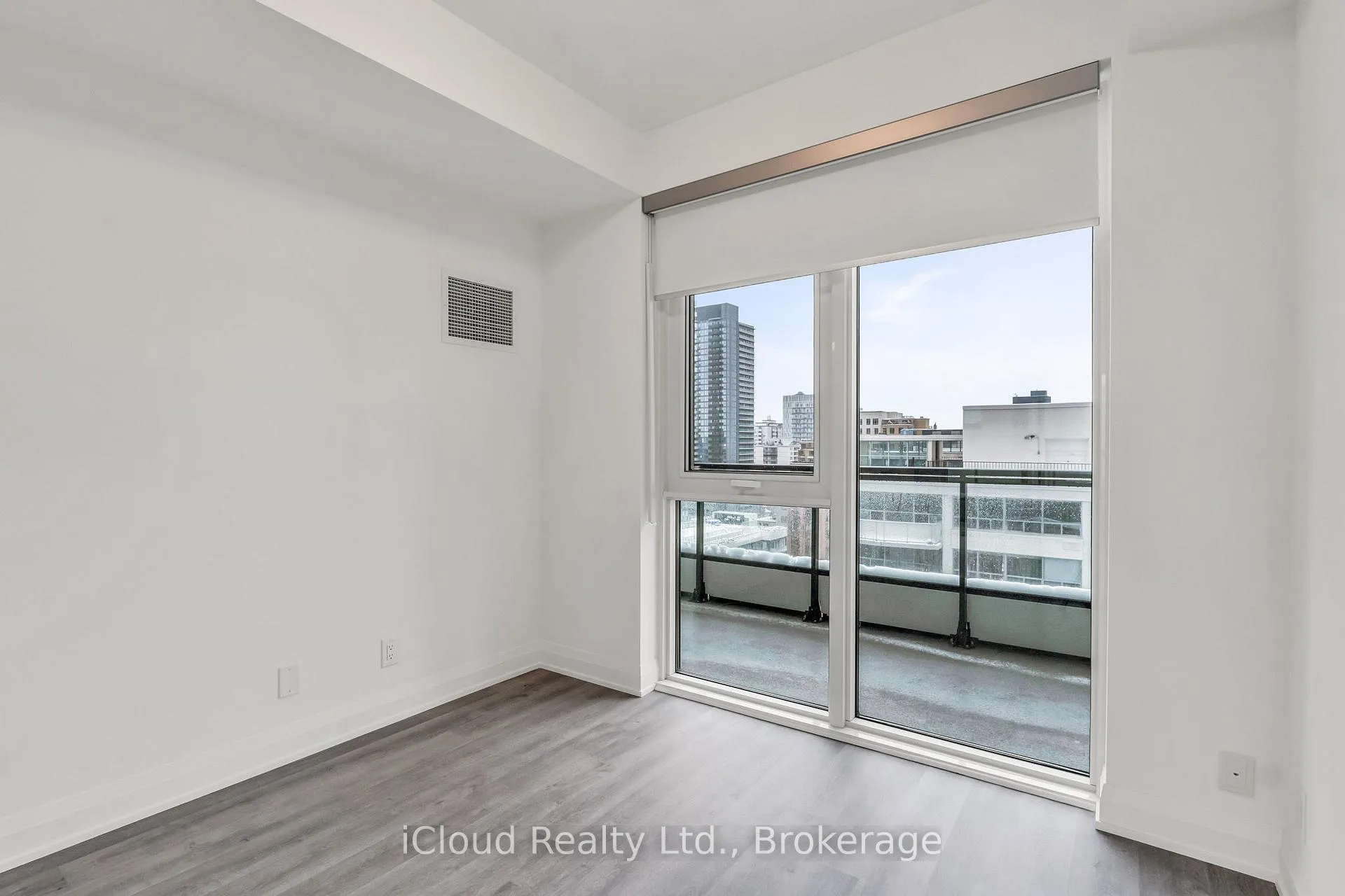 Photo 12 of Unit 1305, 65 Broadway Avenue, Toronto, Mount Pleasant West — HOMEH