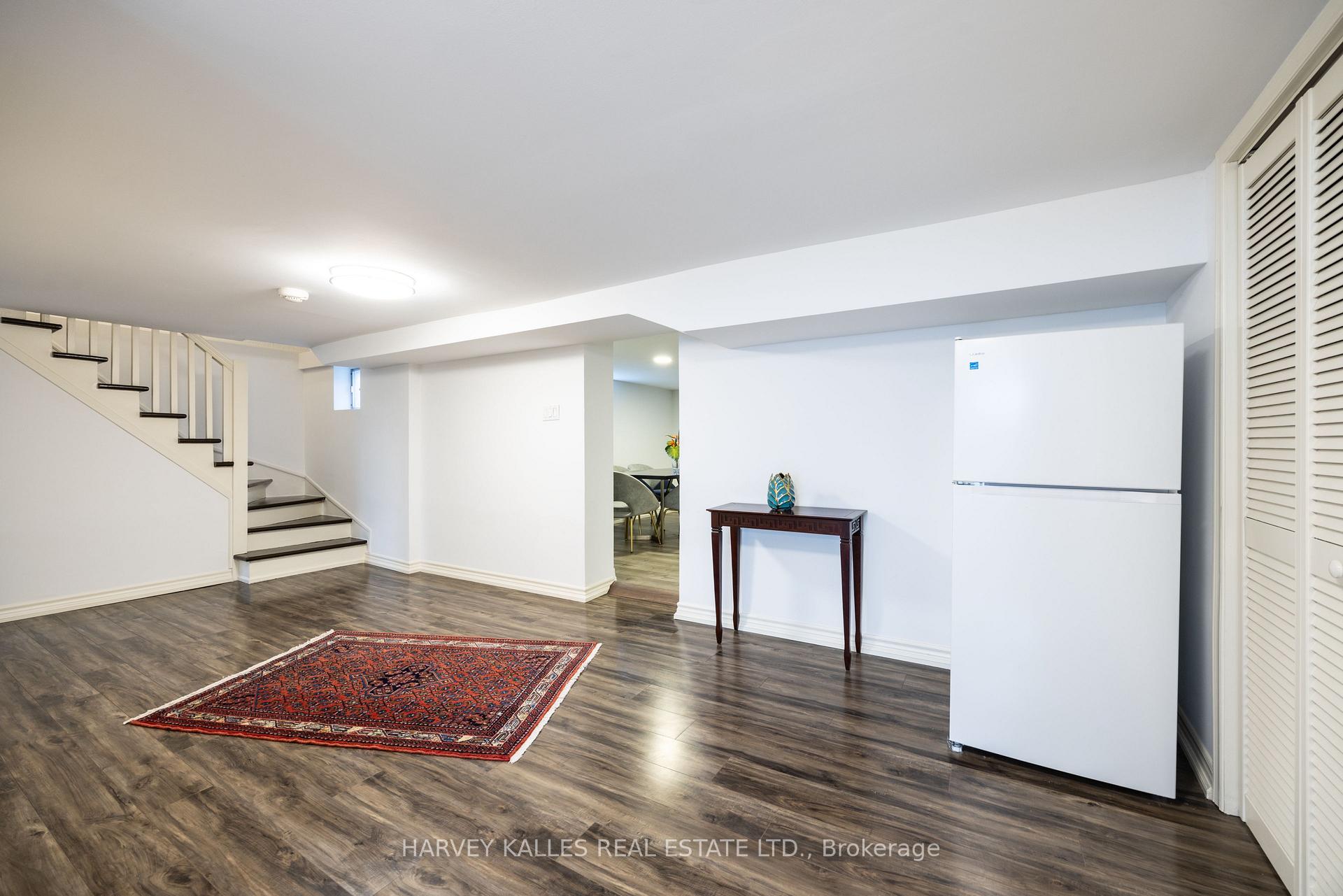 Photo 37 of 199 Alexandra Boulevard, Toronto, Lawrence Park South — HOMEH