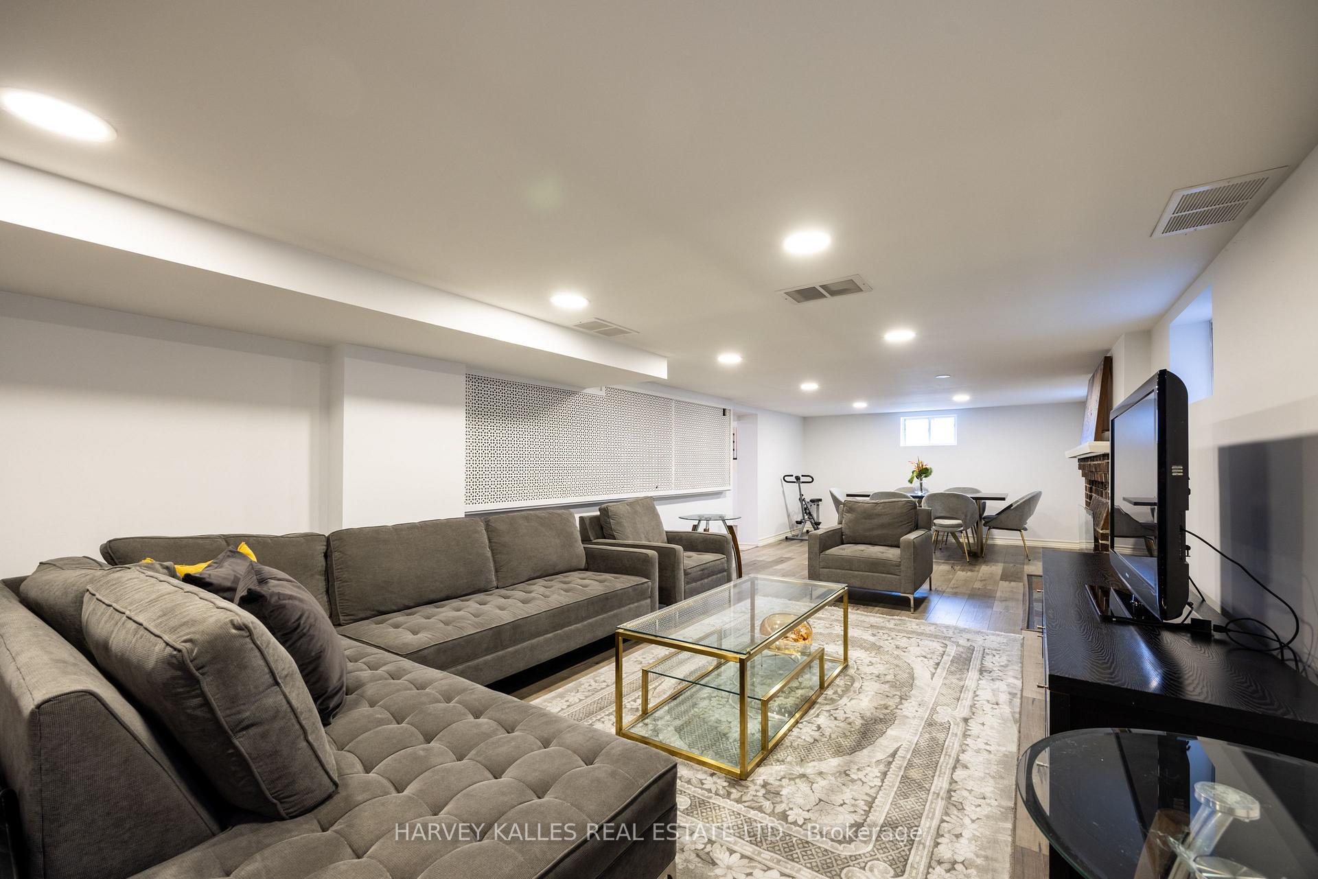 Photo 39 of 199 Alexandra Boulevard, Toronto, Lawrence Park South — HOMEH