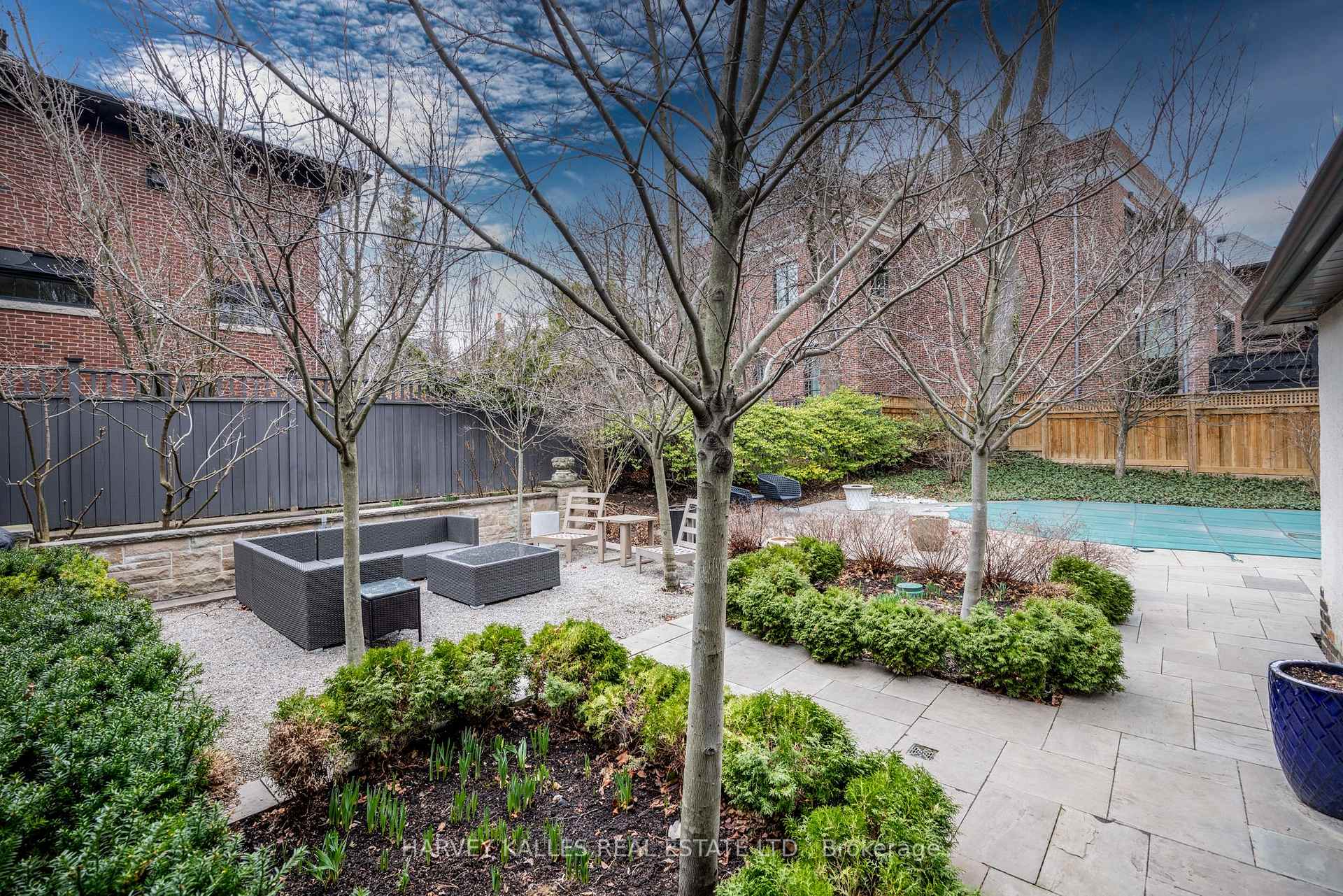 Photo 49 of 199 Alexandra Boulevard, Toronto, Lawrence Park South — HOMEH