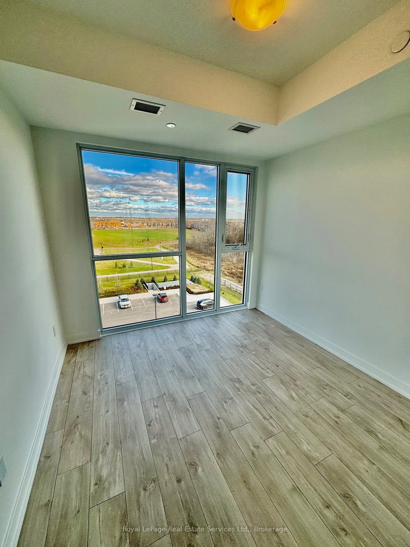 Photo 12 of Unit 609, 760 Whitlock Avenue, Milton, Cobban — HOMEH