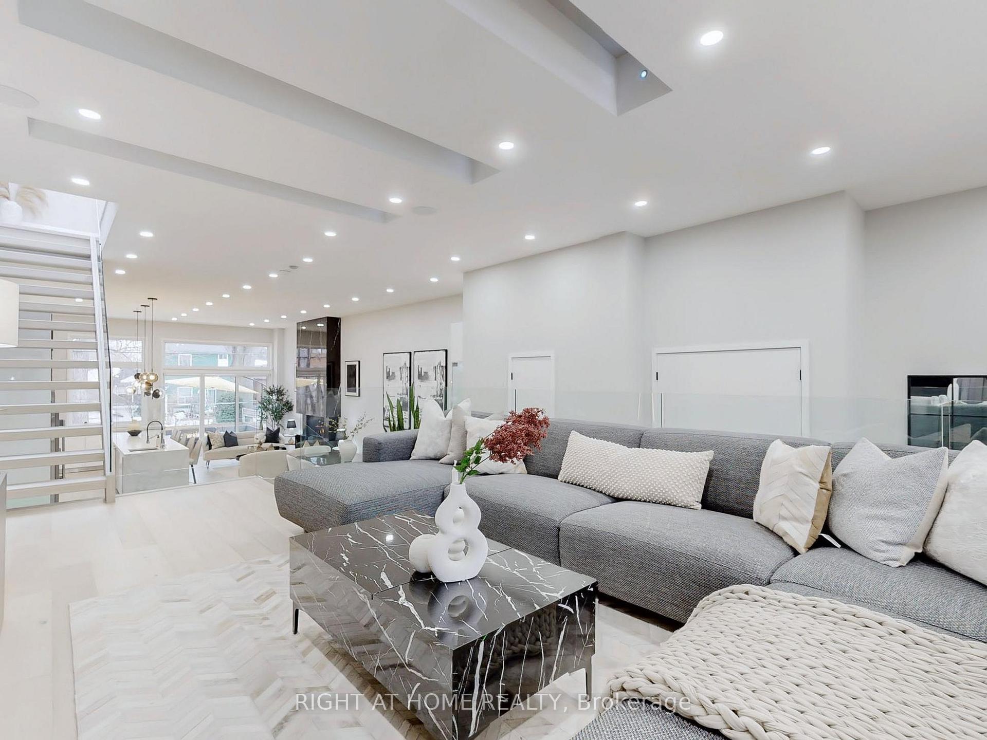 Photo 4 of 75 Holborne Avenue, Toronto, Danforth Village-East York — HOMEH