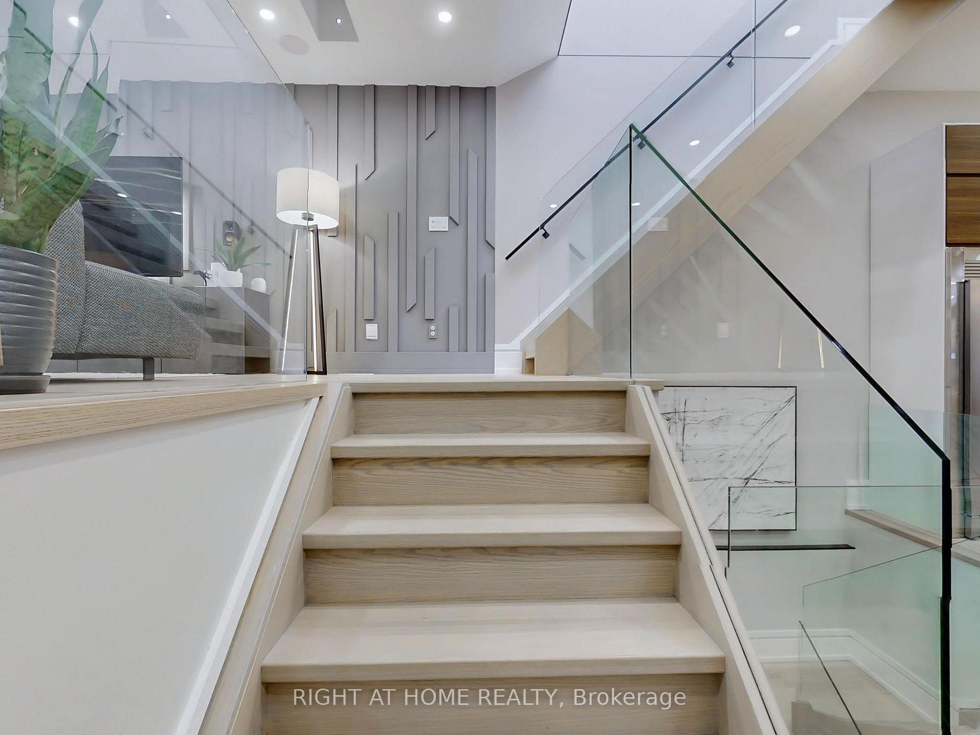 Photo 17 of 75 Holborne Avenue, Toronto, Danforth Village-East York — HOMEH