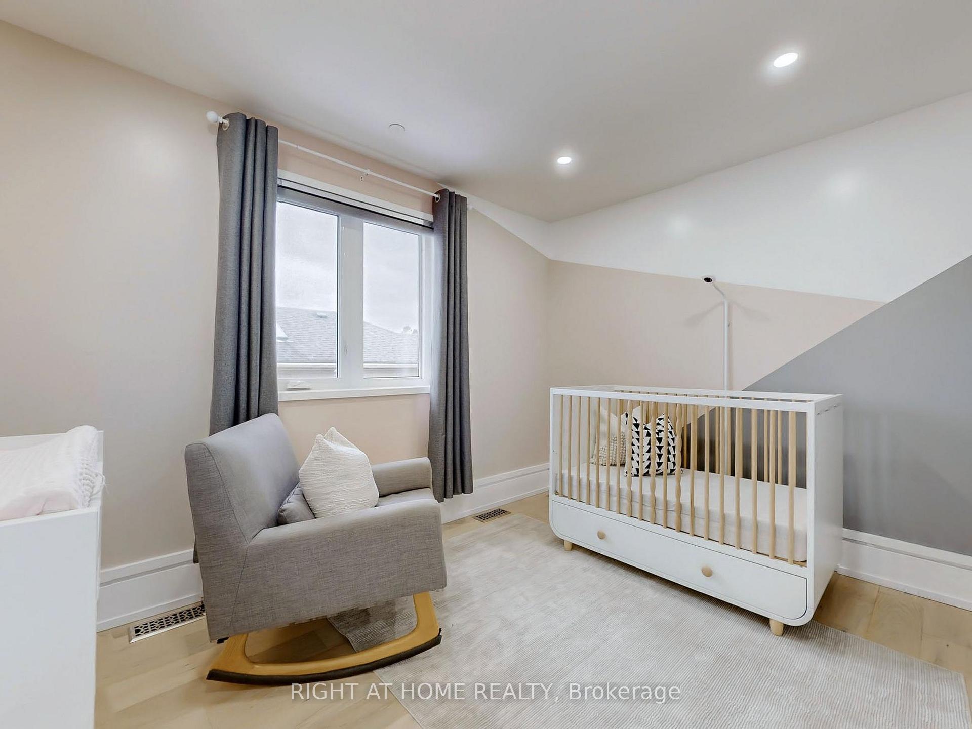 Photo 35 of 75 Holborne Avenue, Toronto, Danforth Village-East York — HOMEH