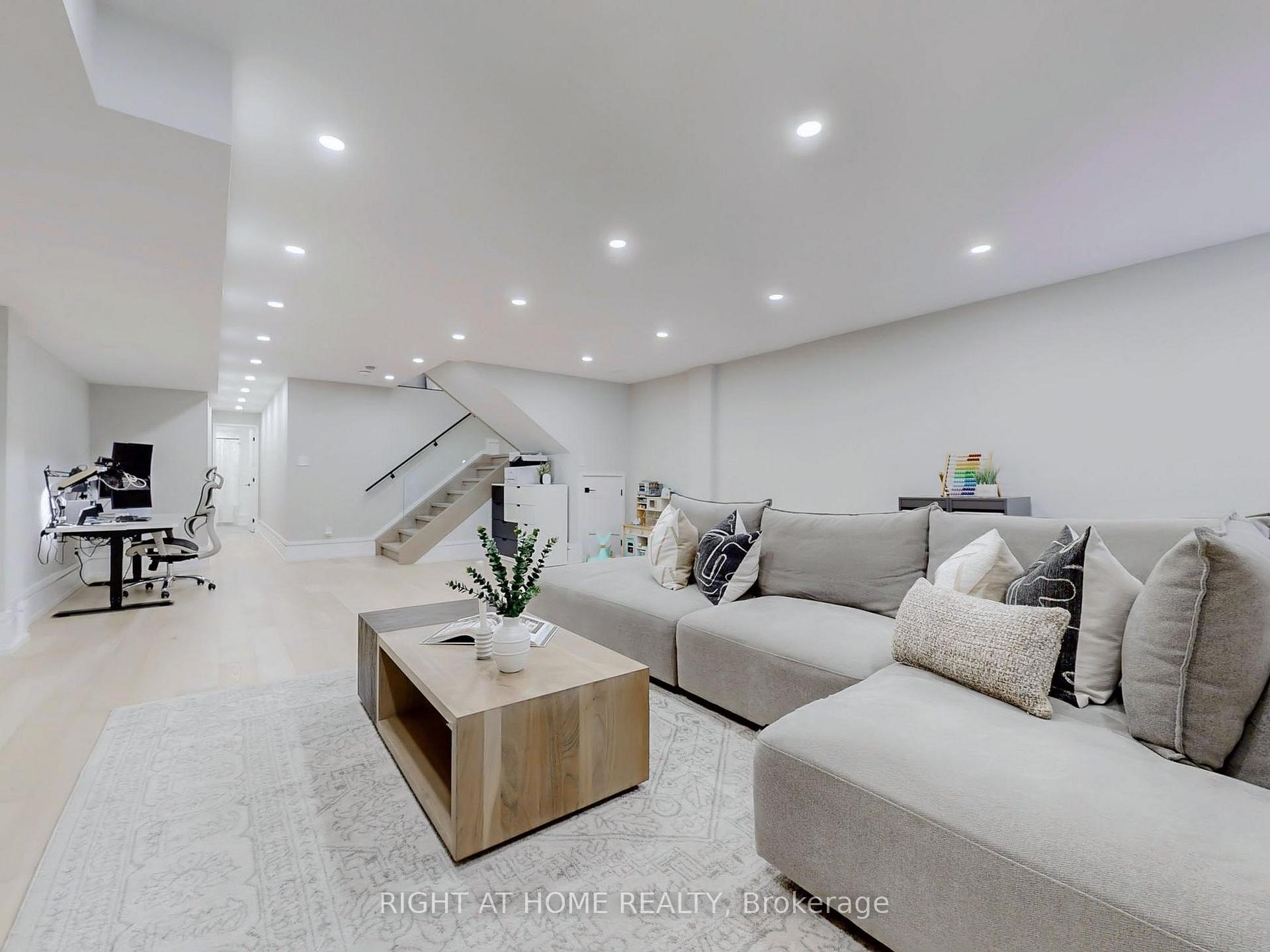 Photo 42 of 75 Holborne Avenue, Toronto, Danforth Village-East York — HOMEH