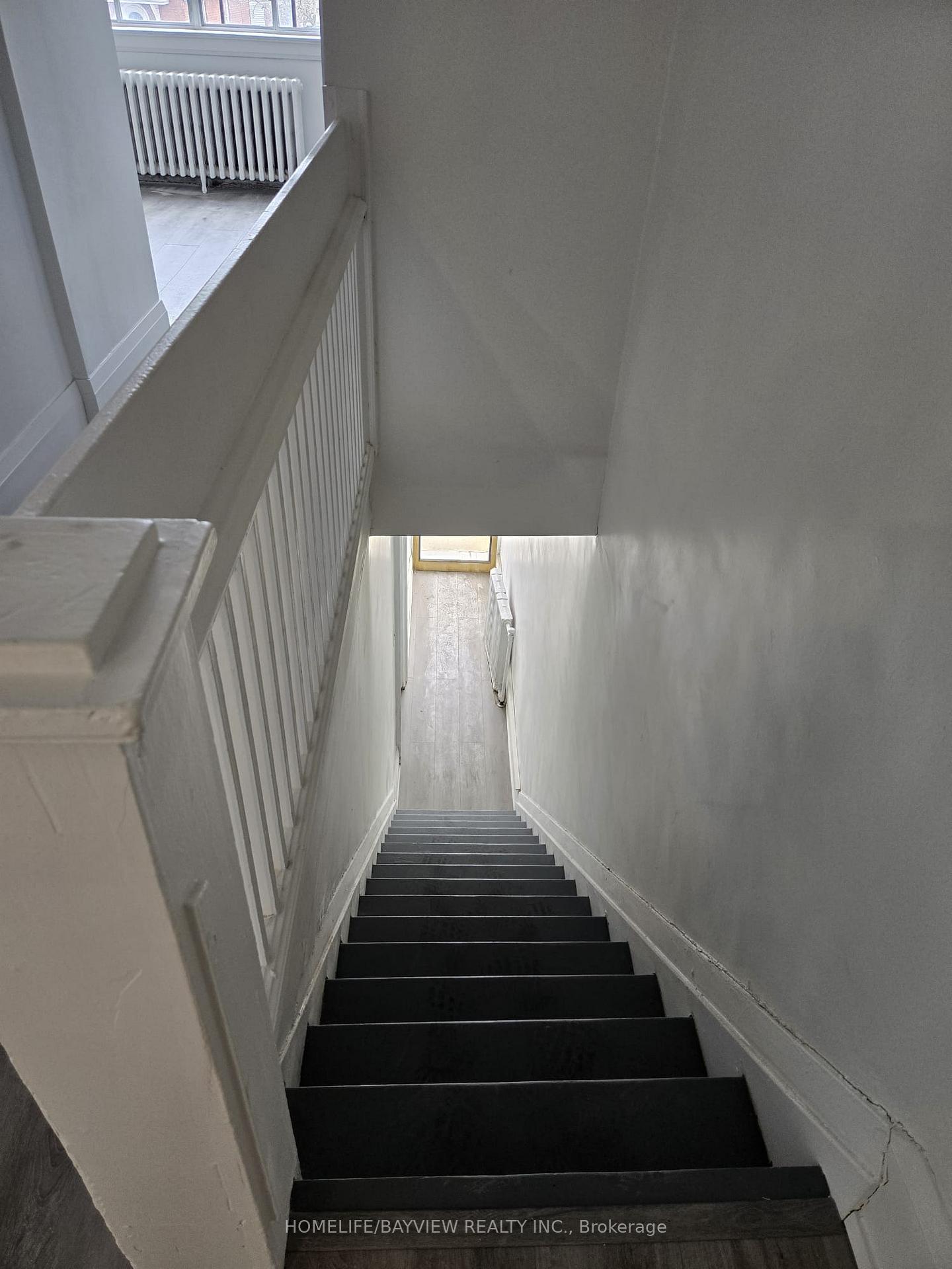 Photo 5 of Unit 1 - Upper, 146 O'Connor Drive, Toronto, East York — HOMEH