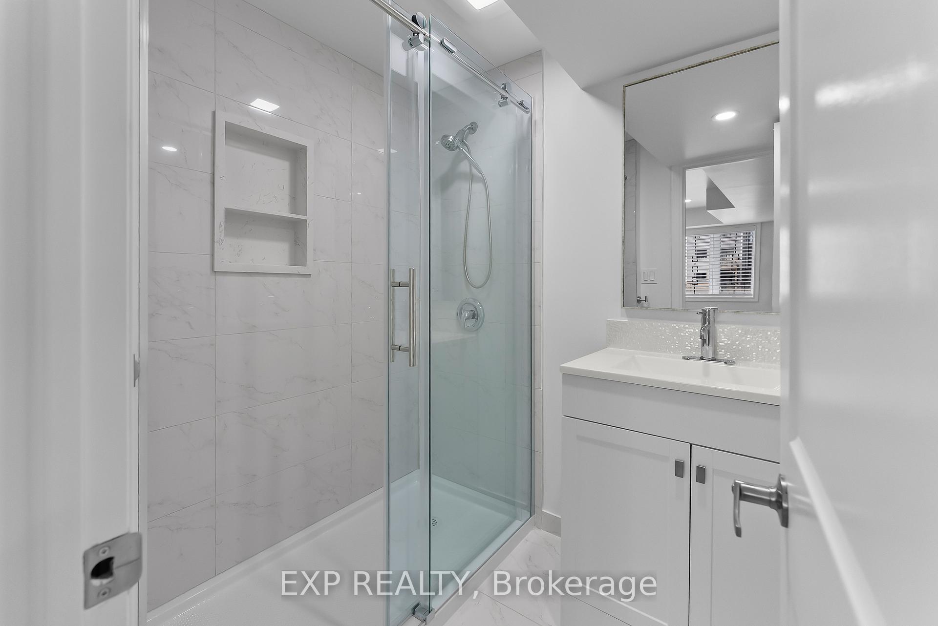 Photo 13 of 32 Explorer Way, Thorold, Rolling Meadows — HOMEH