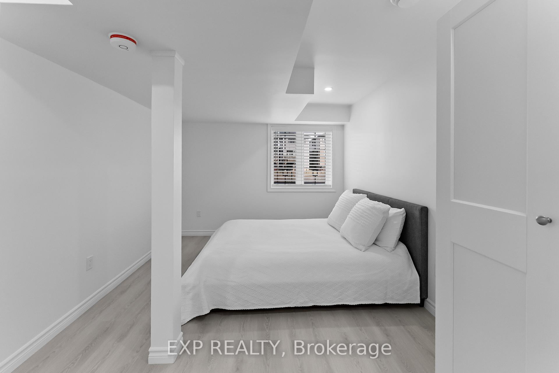 Photo 14 of 32 Explorer Way, Thorold, Rolling Meadows — HOMEH