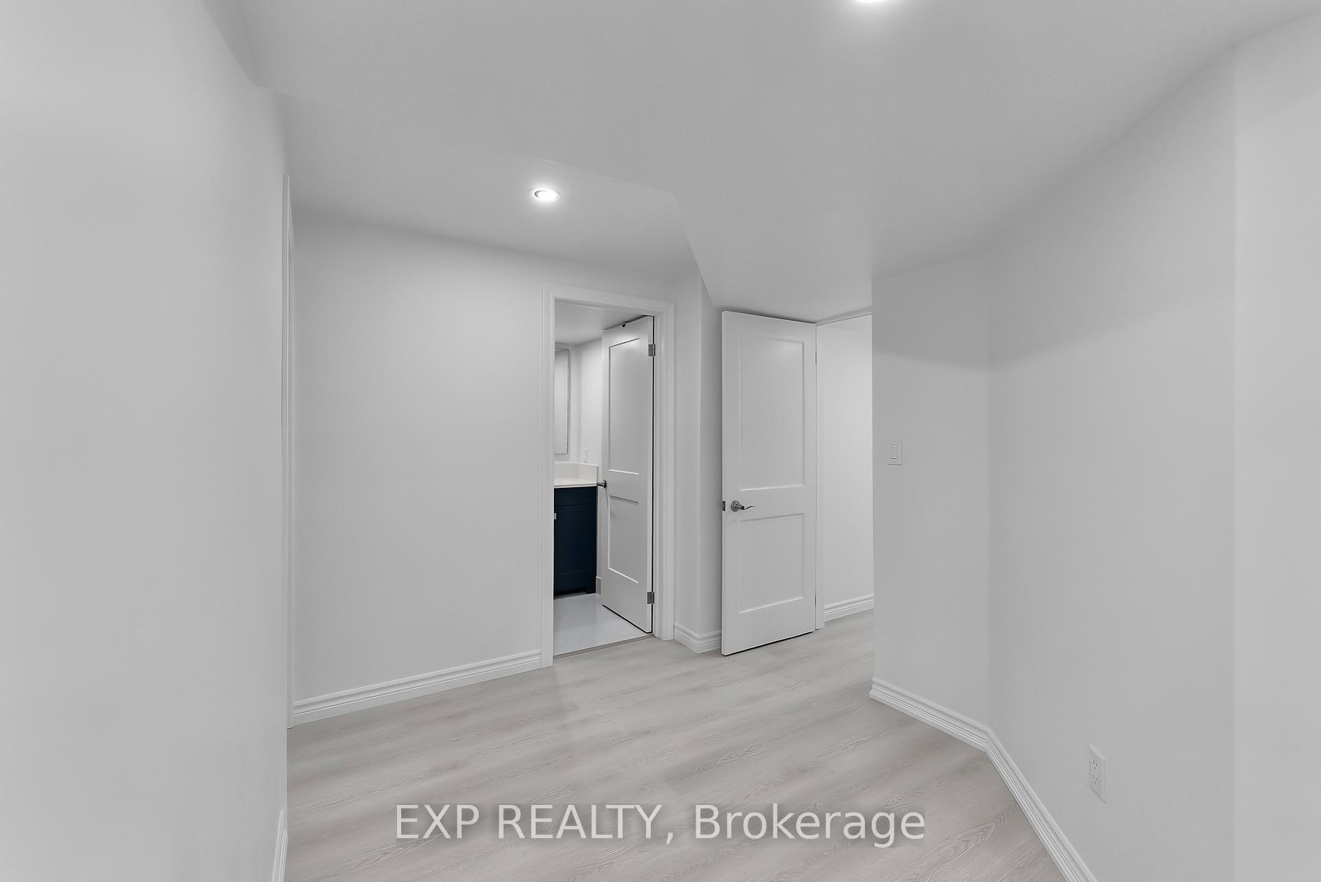 Photo 18 of 32 Explorer Way, Thorold, Rolling Meadows — HOMEH