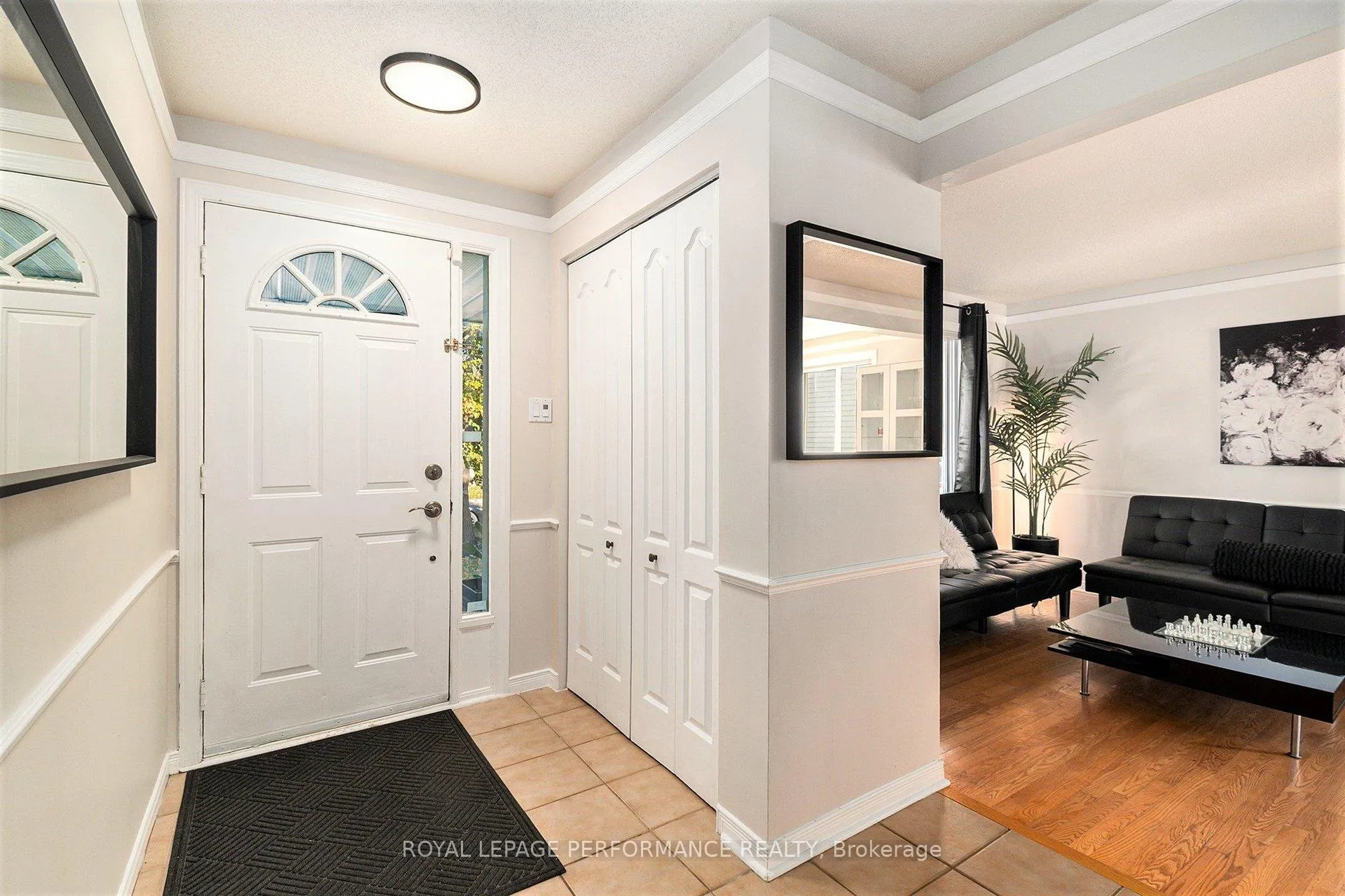 Photo 3 of 470 Rougemount Crescent, Ottawa, Fallingbrook/Gardenway South — HOMEH