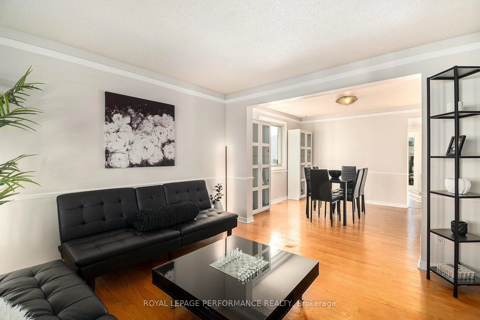 Photo 5 of 470 Rougemount Crescent, Ottawa, Fallingbrook/Gardenway South — HOMEH