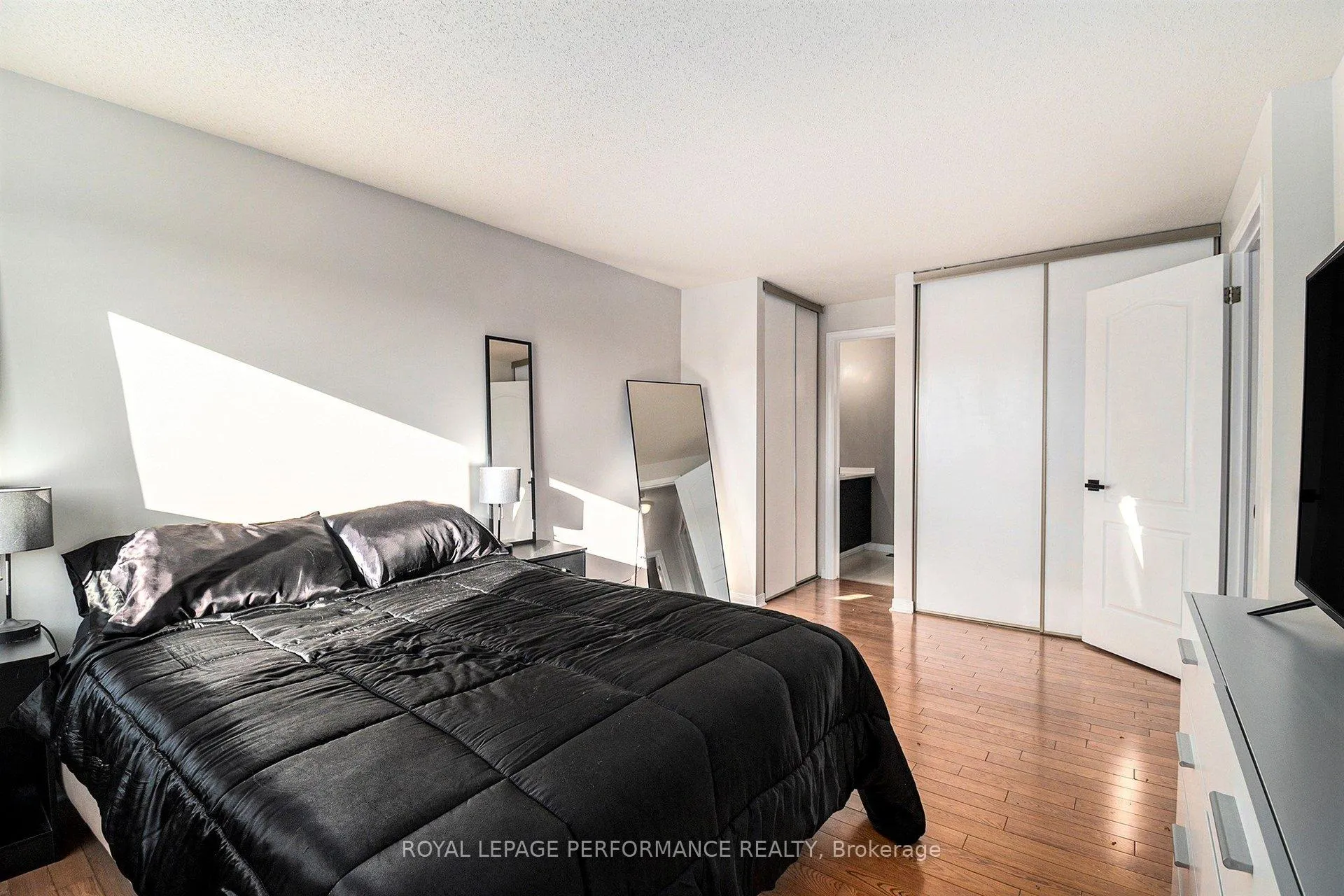 Photo 16 of 470 Rougemount Crescent, Ottawa, Fallingbrook/Gardenway South — HOMEH