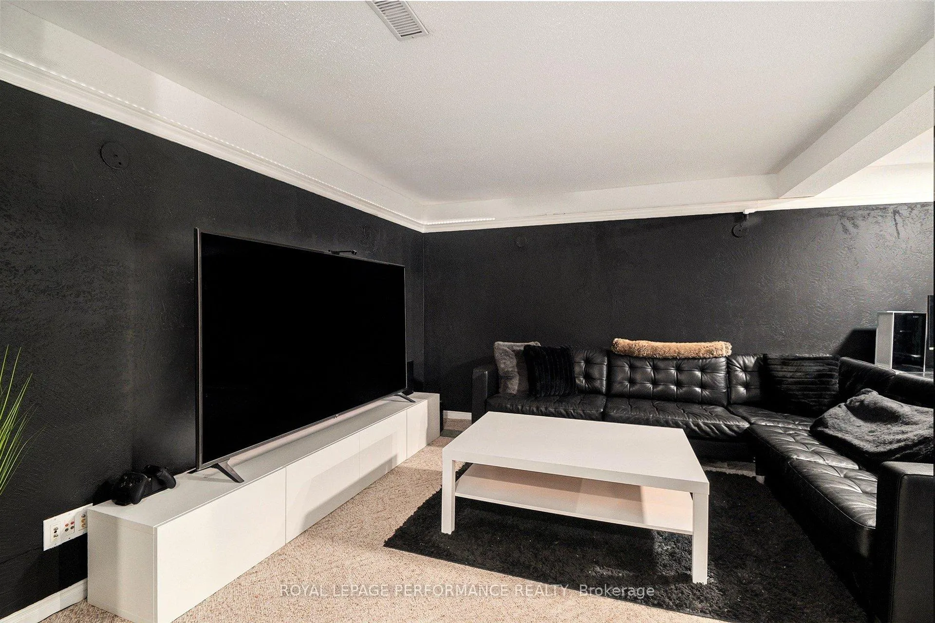 Photo 25 of 470 Rougemount Crescent, Ottawa, Fallingbrook/Gardenway South — HOMEH