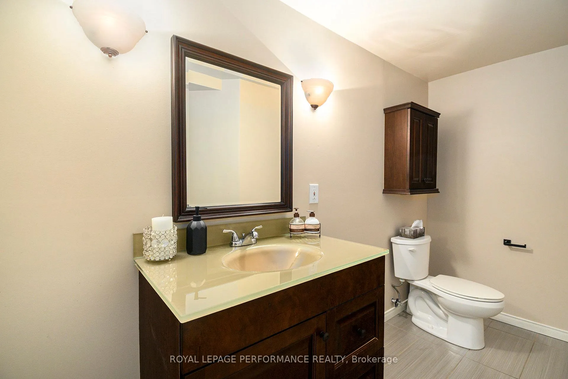 Photo 28 of 470 Rougemount Crescent, Ottawa, Fallingbrook/Gardenway South — HOMEH
