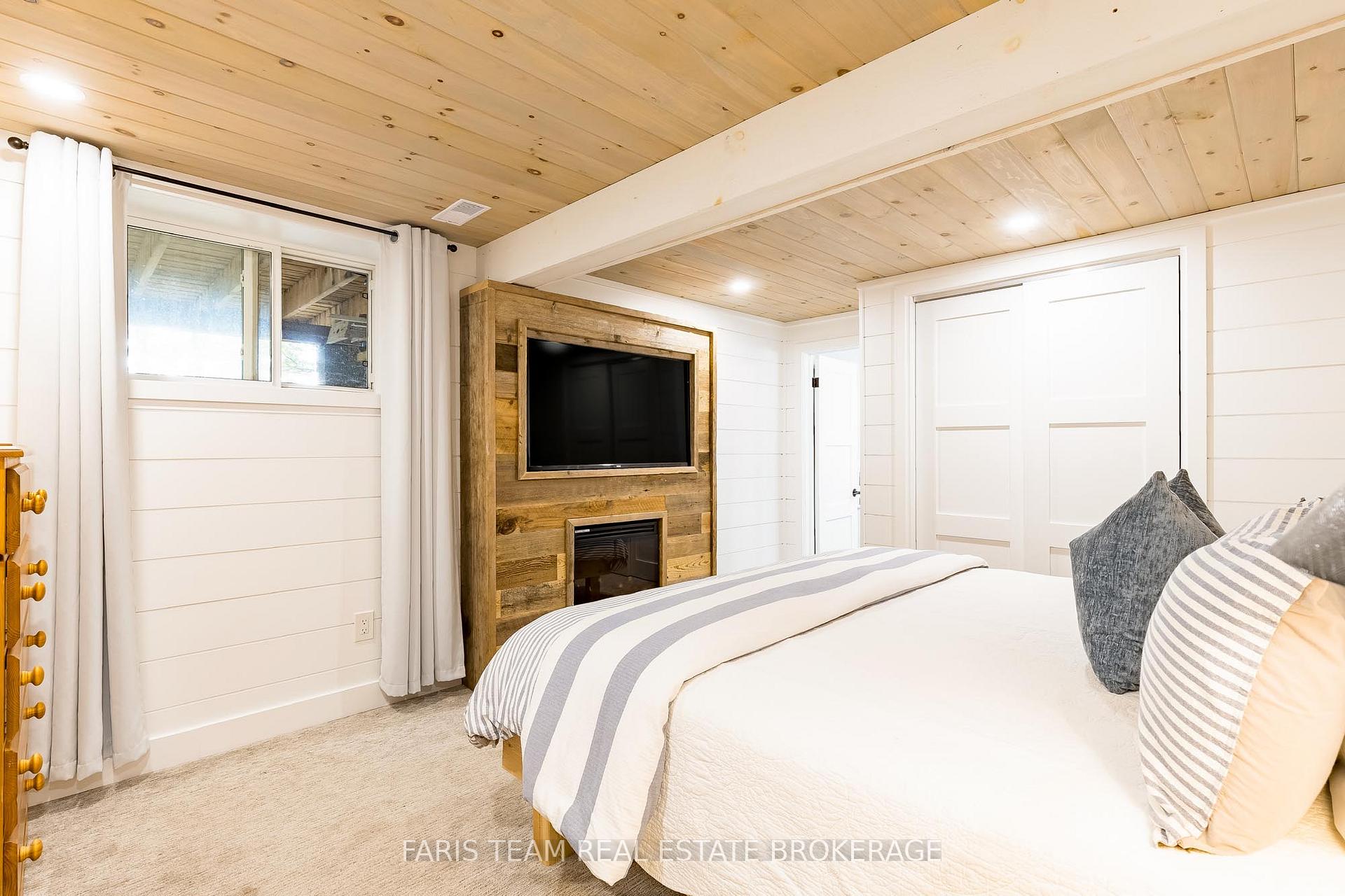 Photo 3 of 1292 Tiny Beaches Road N, Tiny, Rural Tiny — HOMEH