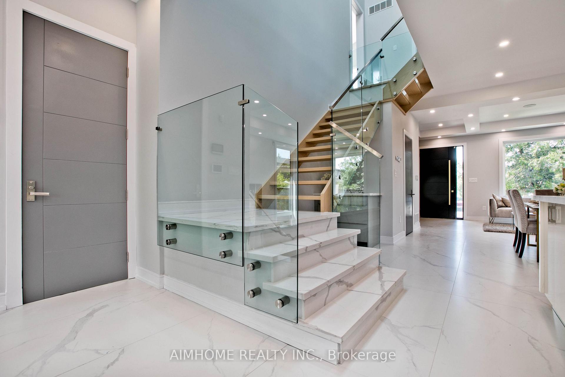 Photo 11 of 142 Ranee Avenue, Toronto, Englemount-Lawrence — HOMEH