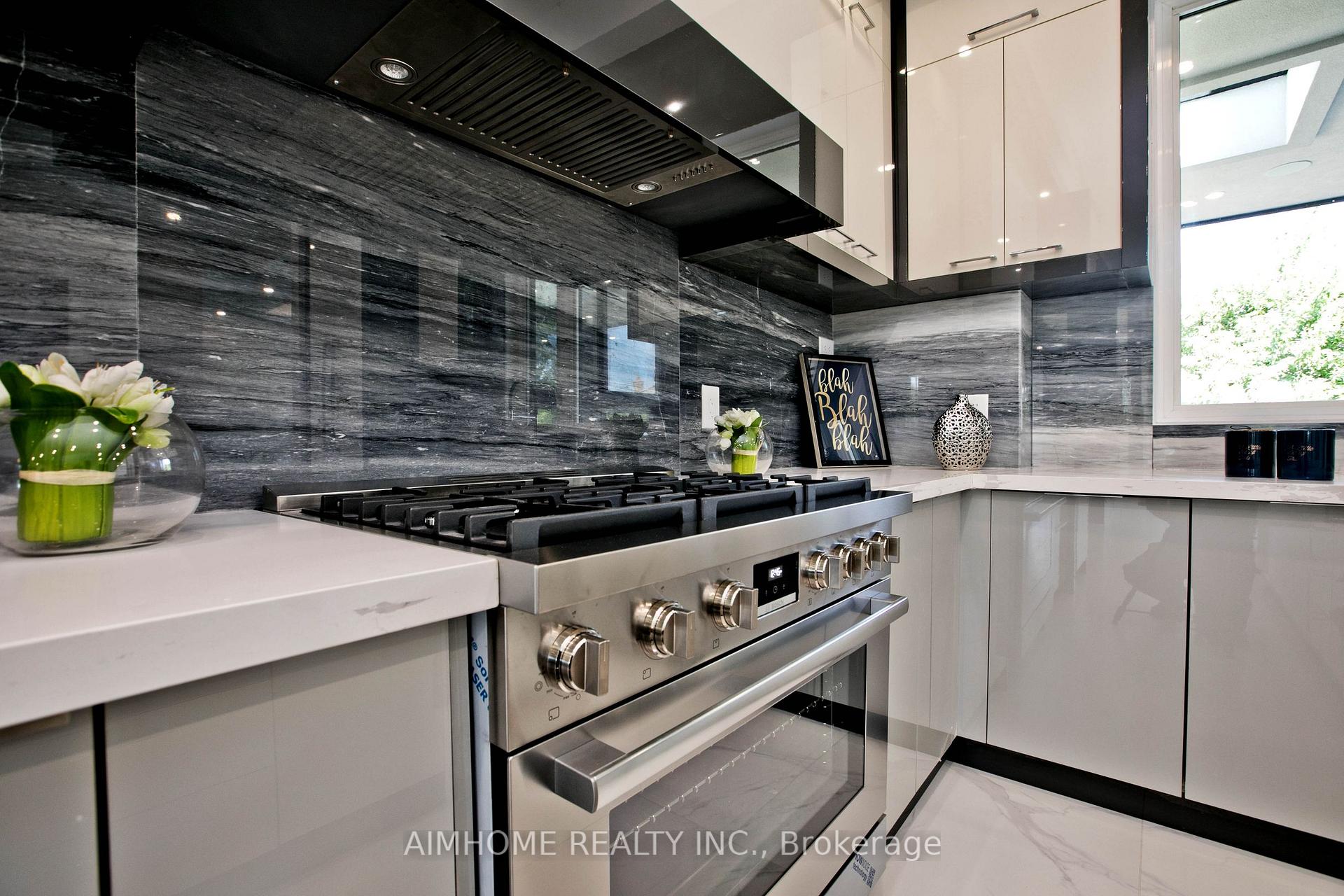 Photo 9 of 142 Ranee Avenue, Toronto, Englemount-Lawrence — HOMEH
