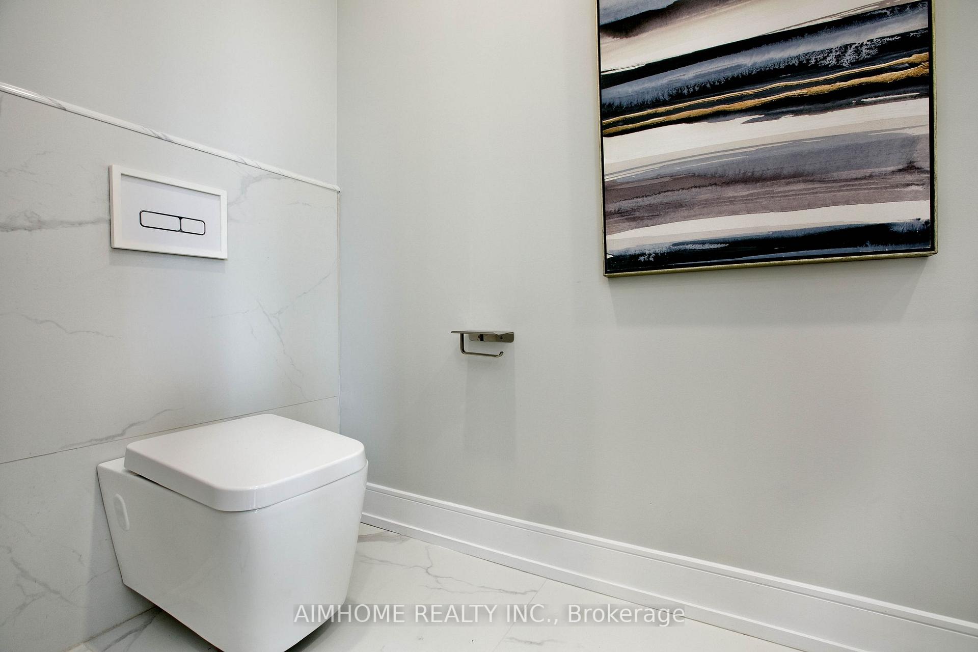 Photo 14 of 142 Ranee Avenue, Toronto, Englemount-Lawrence — HOMEH
