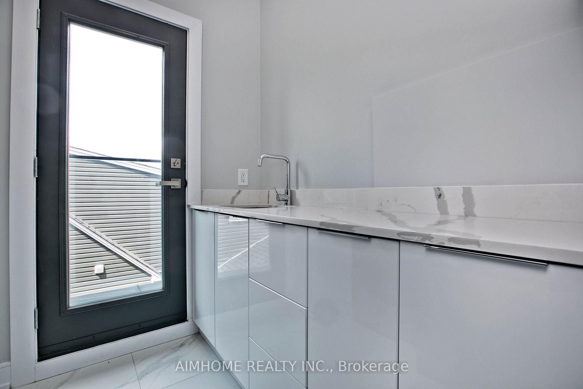 Photo 30 of 142 Ranee Avenue, Toronto, Englemount-Lawrence — HOMEH