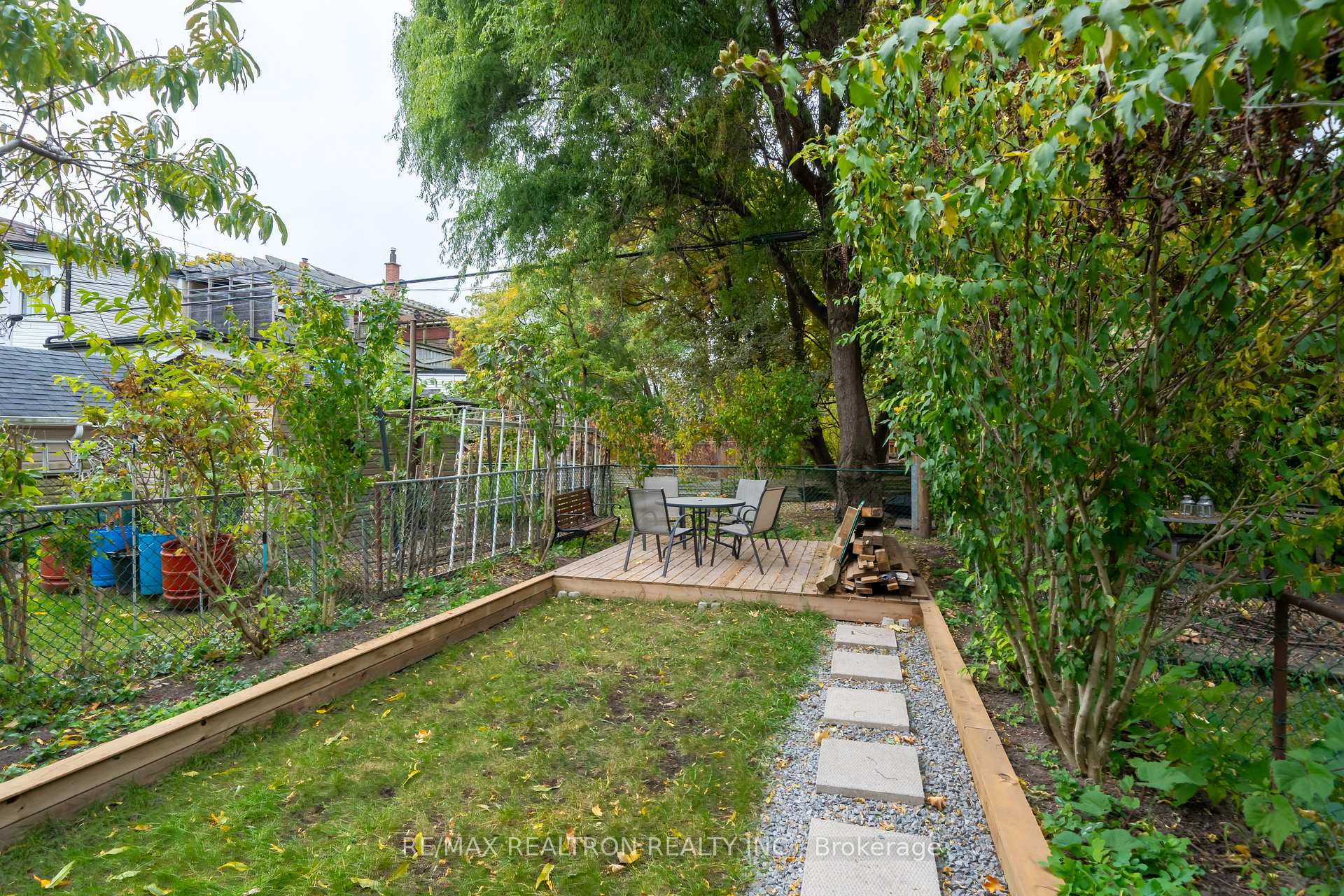 Photo 20 of Unit 2nd Floor, 92 Donlands Avenue, Toronto, Danforth — HOMEH